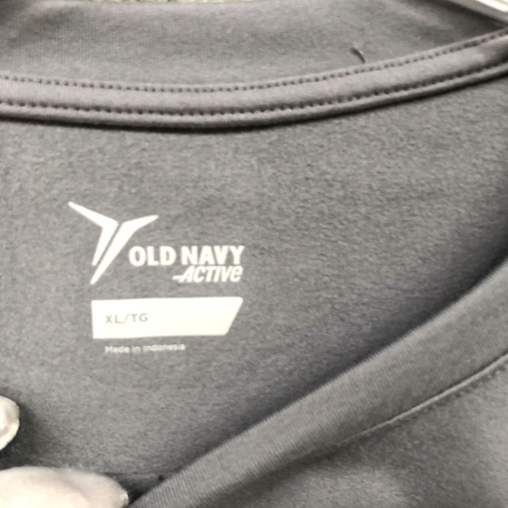 Old Navy Old Navy Active Long Sleeve Pullover Mens XL Gray Black Ventilated Fleece Lined Size US XL / EU 56 / 4 - 5 Thumbnail