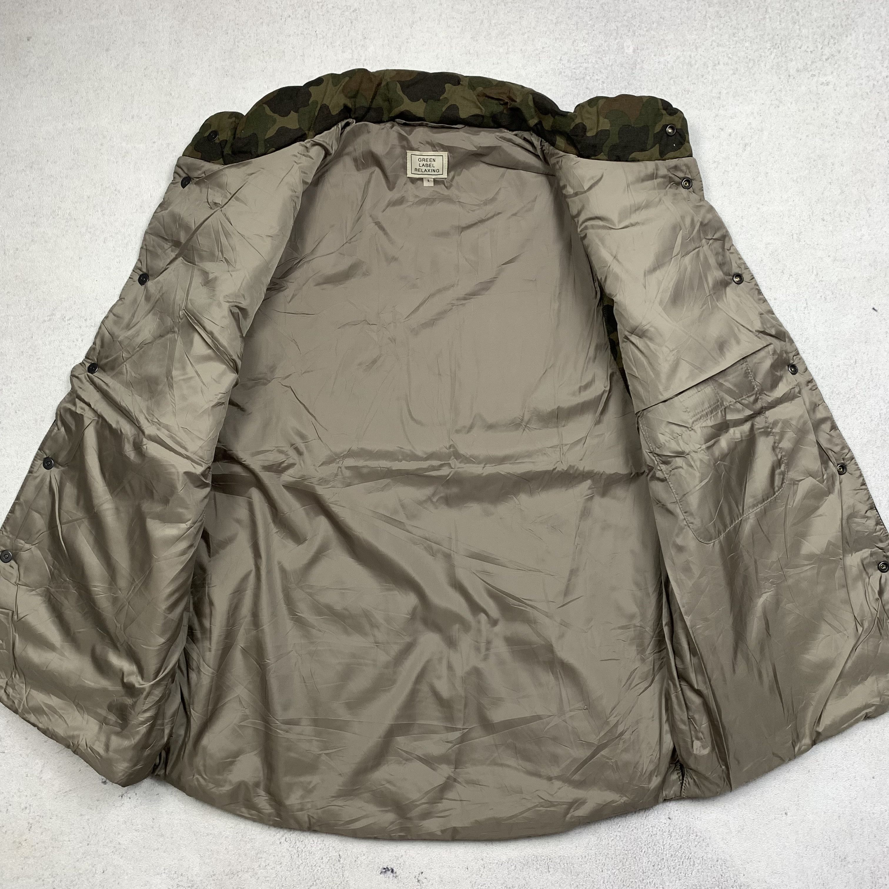 Japanese Brand Green Label Relaxing Camo Vest Puffer Size US M / EU 48-50 / 2 - 4 Thumbnail