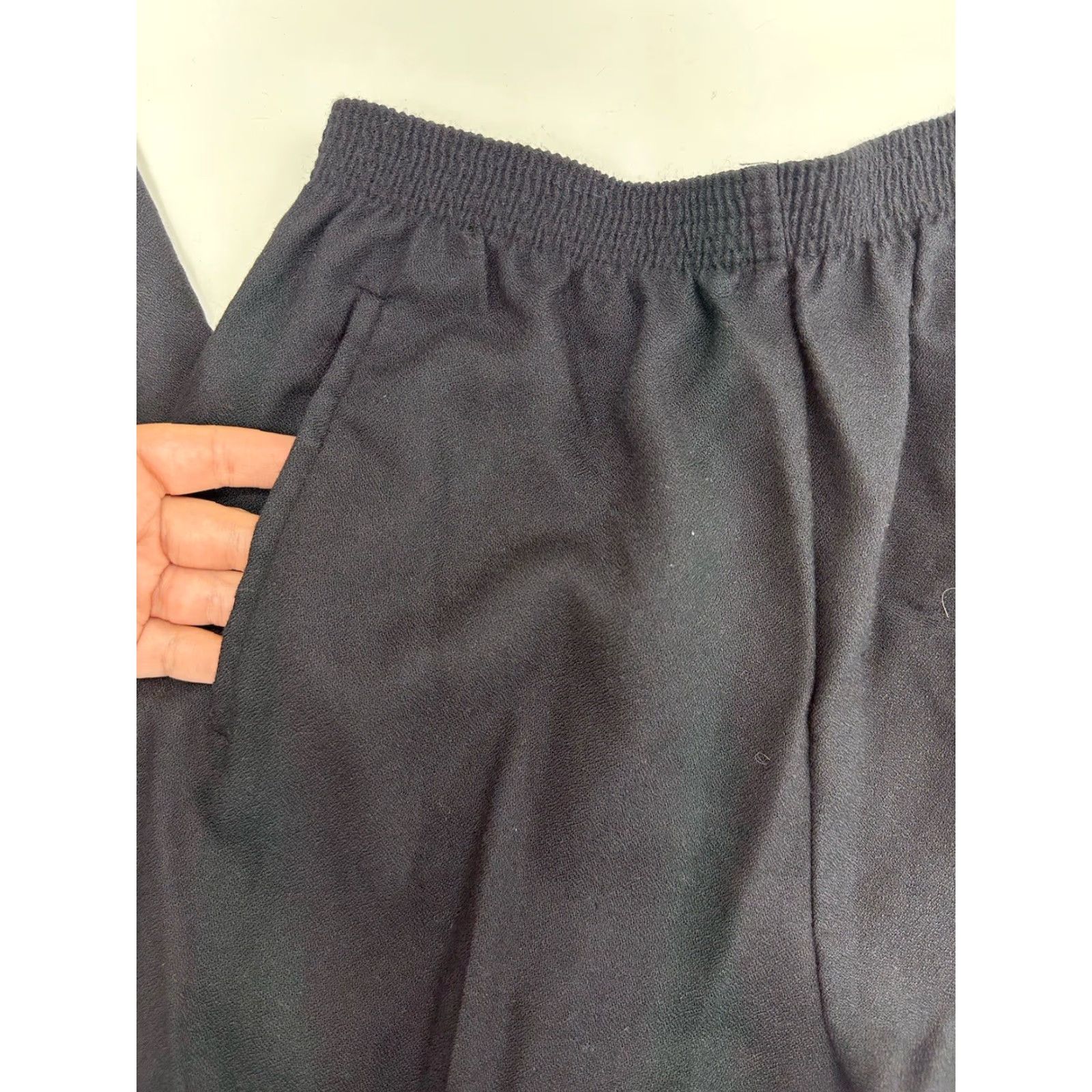 Vintage VINTAGE Counterparts Pants Womens Black Elastic Waist High Rise Pleated 12 Straight Leg 29.5 In Inseam Size 34" / US 12 / IT 48 - 2 Thumbnail