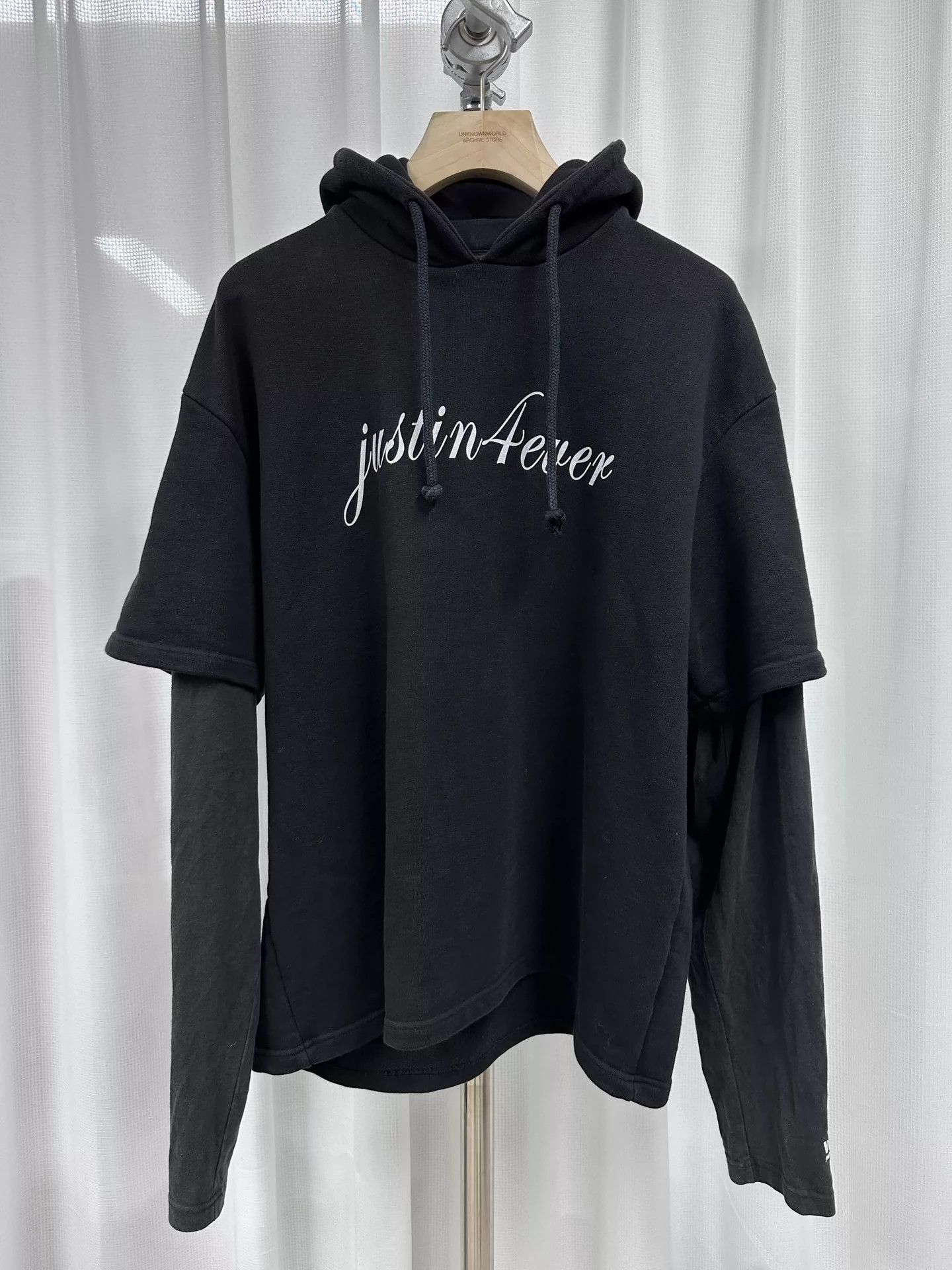 Vetements Vetements AW2017 spliced short sleehoodie sweatshirt -DMC Size US S / EU 44-46 / 1 - 1 Thumbnail