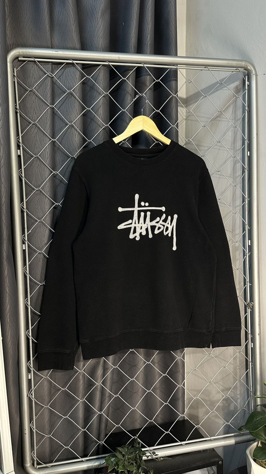 Stussy Stussy Stock Logo Embroidered Crewneck Sweatshirt Size US M / EU 48-50 / 2 - 1 Thumbnail