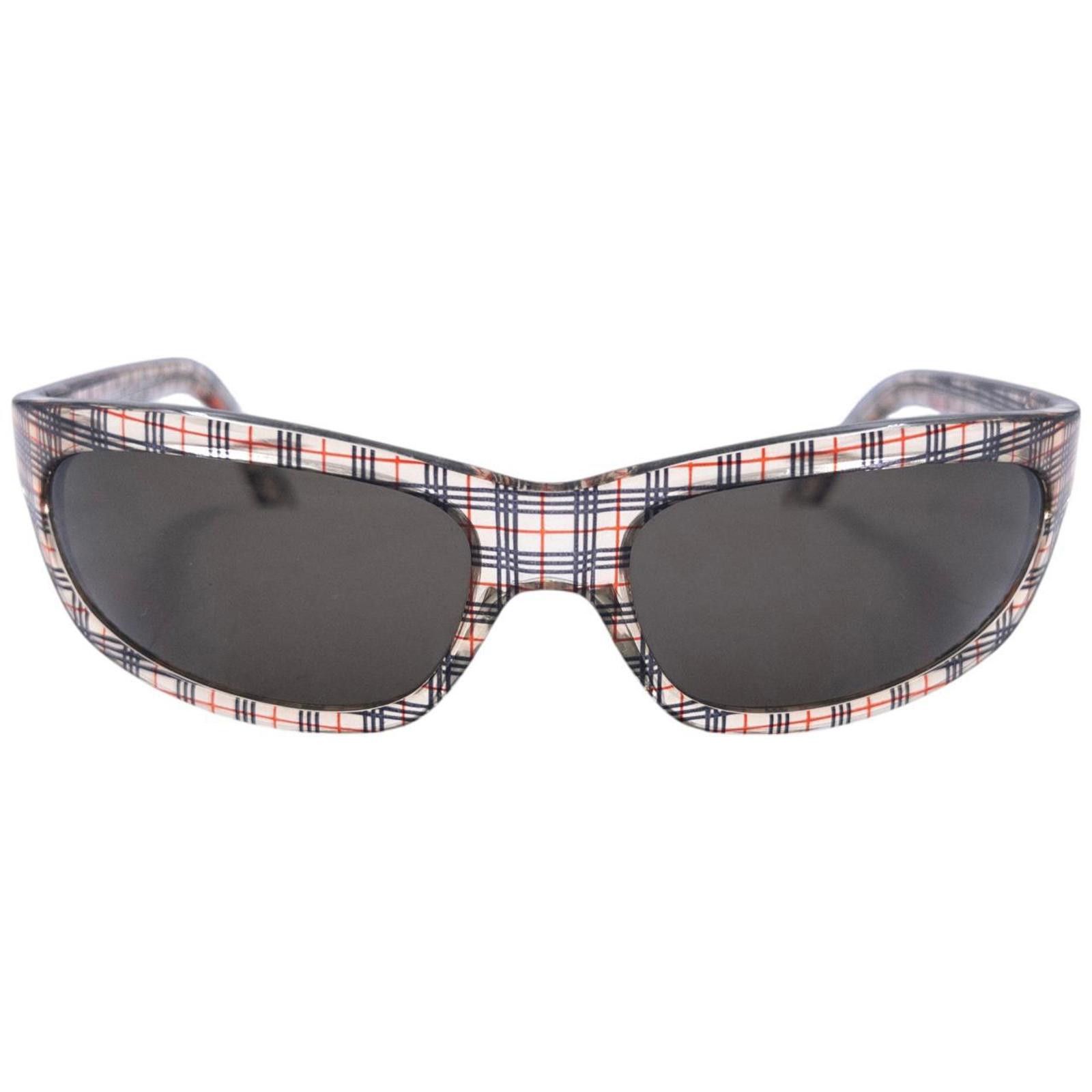 Burberry Vintage Burberry Nova Check Sunglasses Size ONE SIZE - 2 Thumbnail