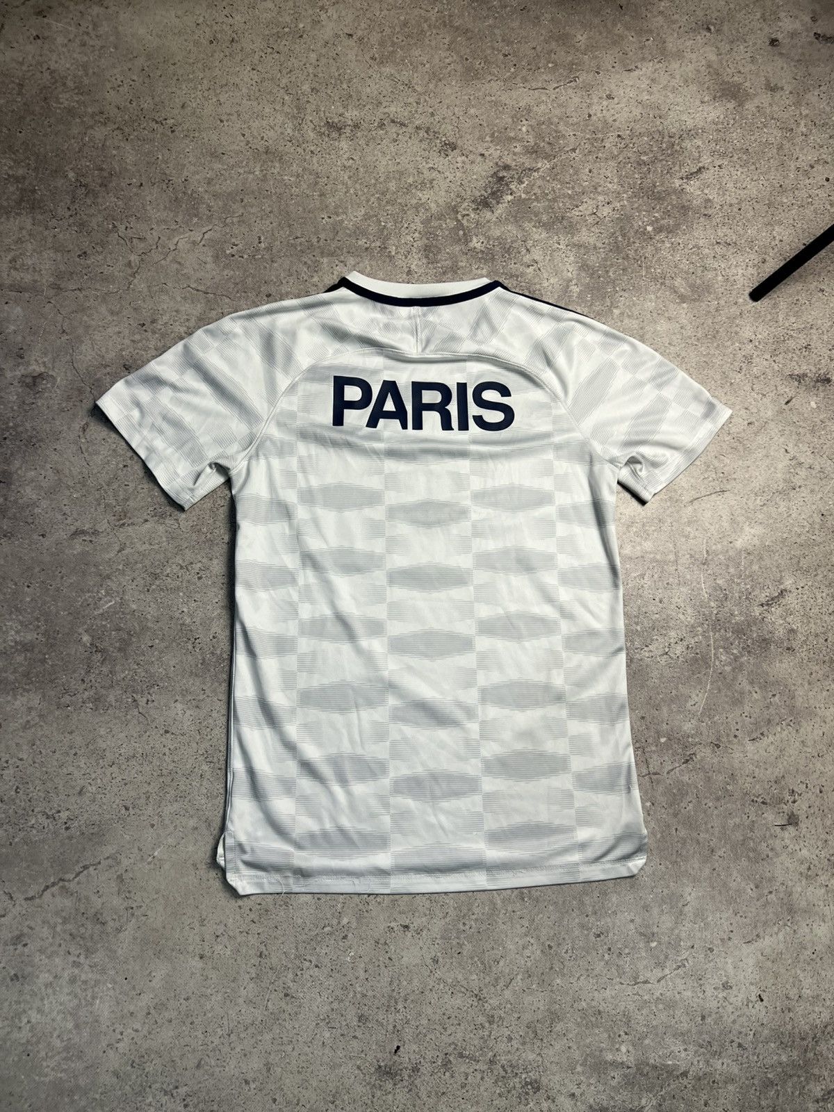 Nike Nike PSG 2016/2017 Football Soccer Jersey Training T-shirt Size US S / EU 44-46 / 1 - 9 Thumbnail