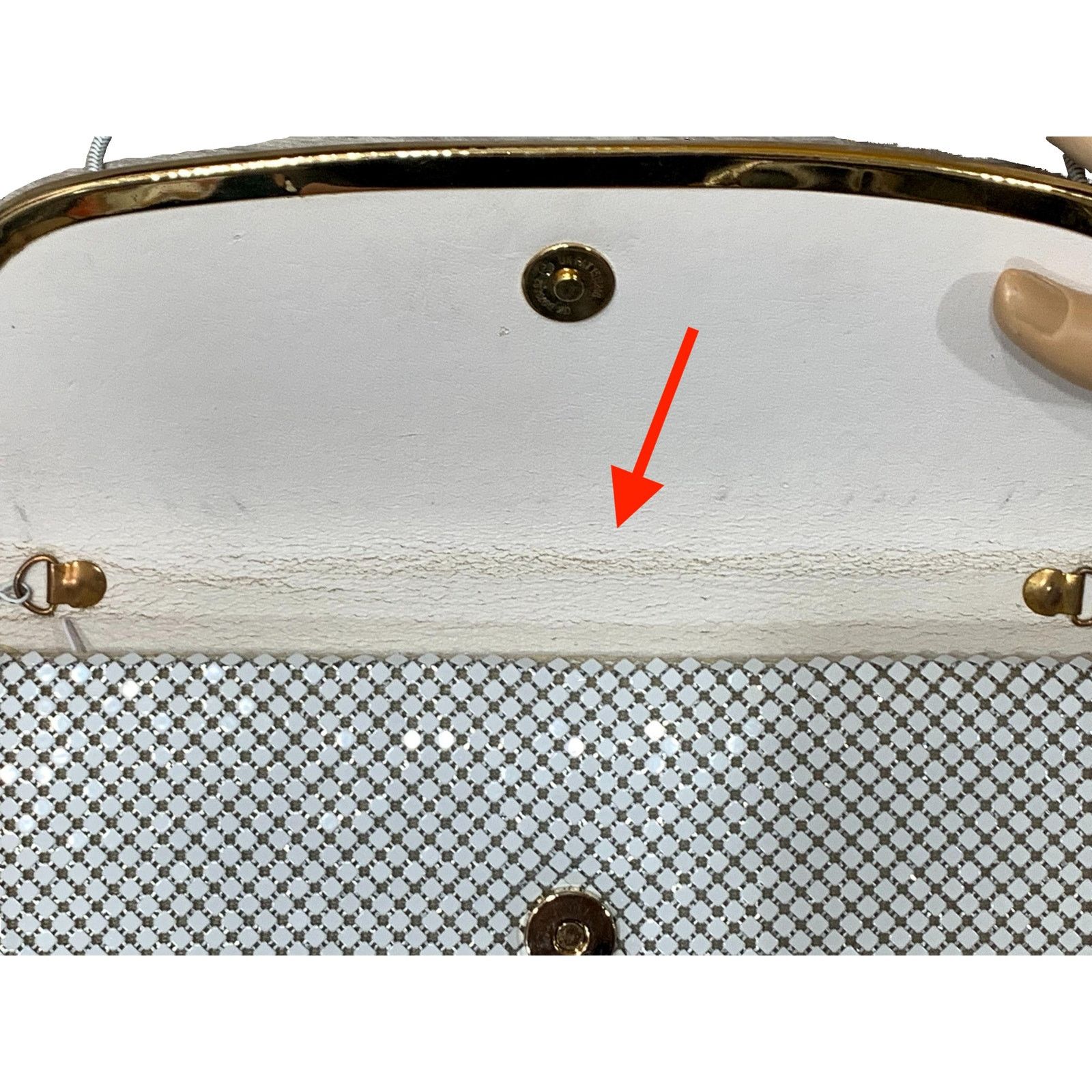 Vintage Vintage 70s White Metal Mesh Shoulder Bag | Clutch Size ONE SIZE - 7 Thumbnail