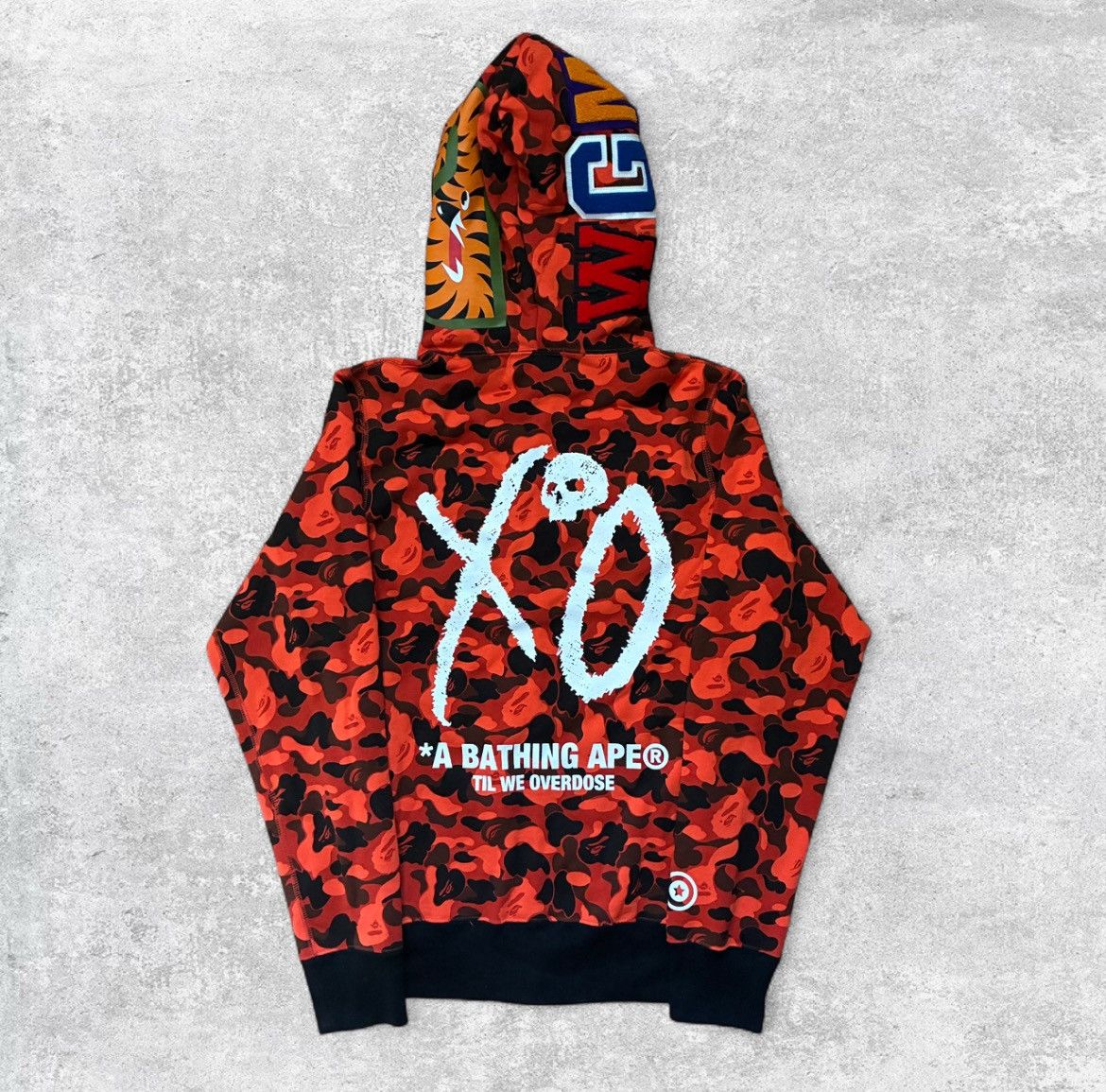 Bape Bape x XO Tracksuit Orange – Size Medium Size US M / EU 48-50 / 2 - 4 Thumbnail