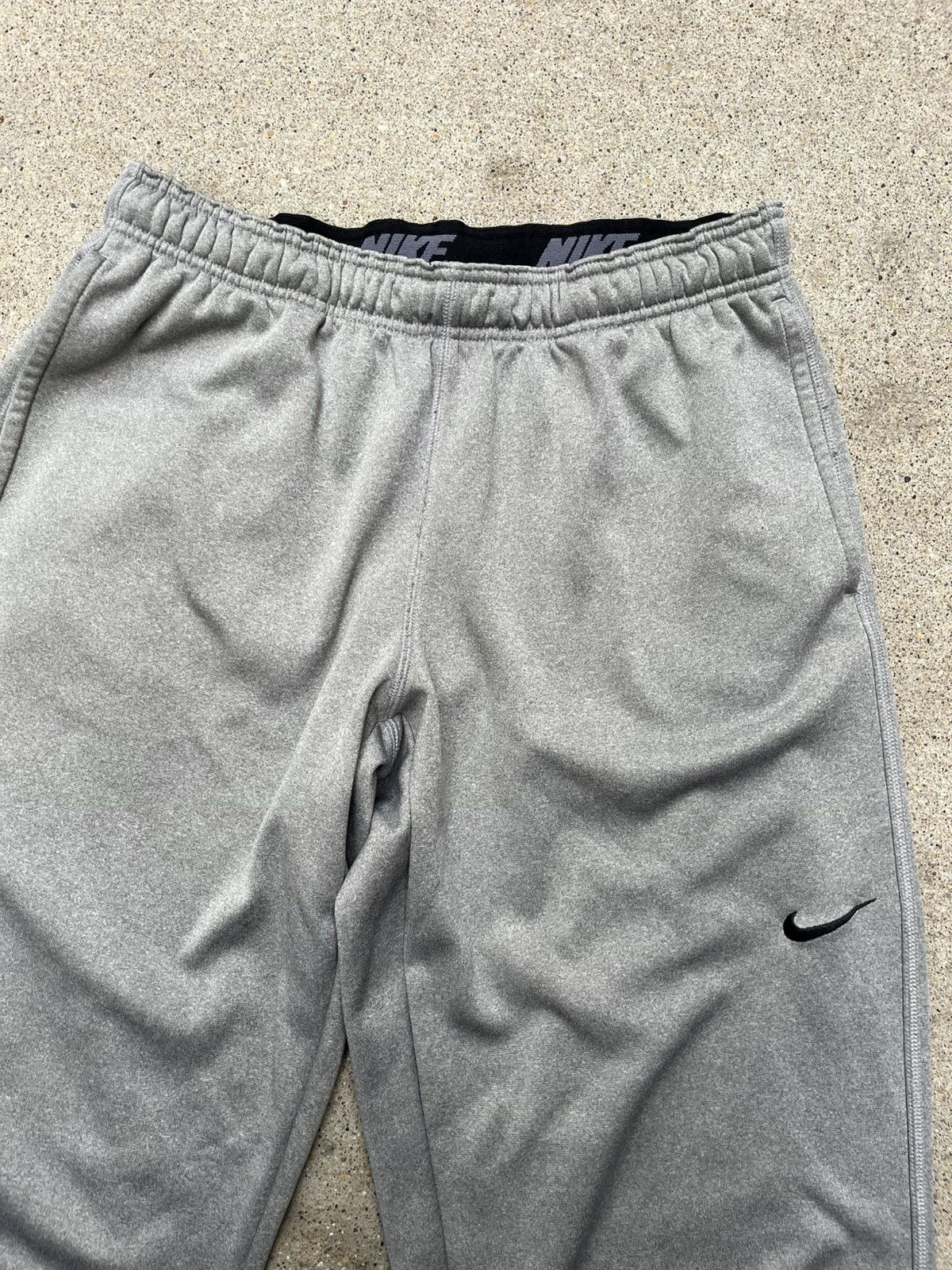 Nike Y2K Nike Therma-Fit Gray Sweatpants Size US 32 / EU 48 - 2 Thumbnail