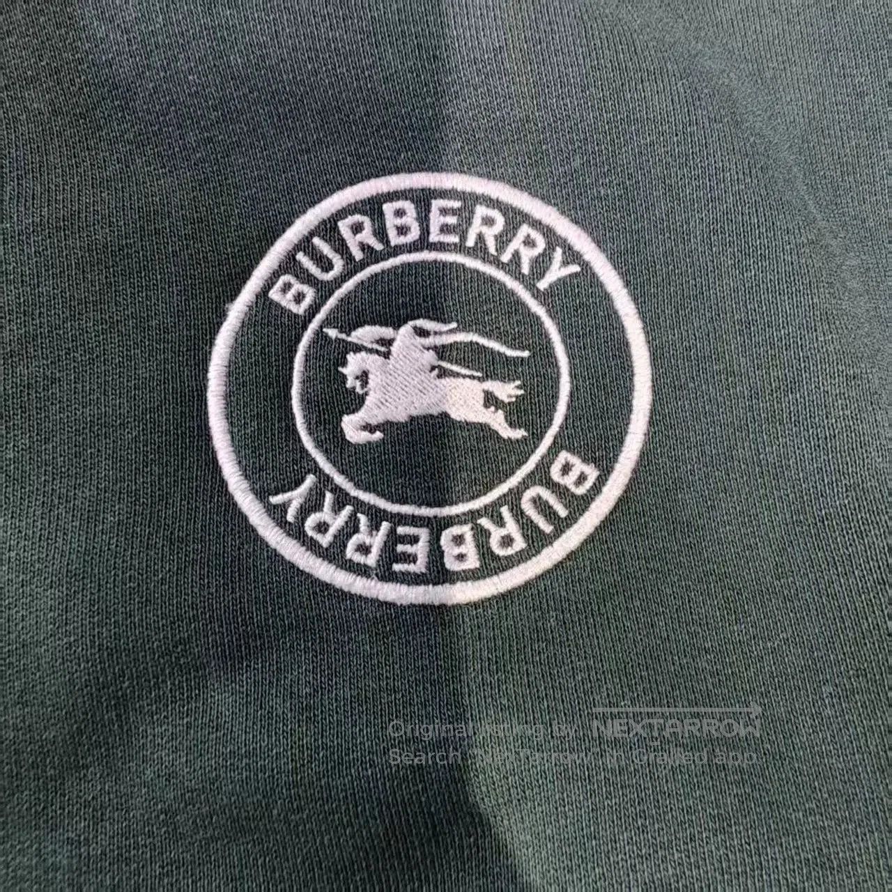 Burberry burberry round neck sweatshirt size small. Size US S / EU 44-46 / 1 - 5 Thumbnail