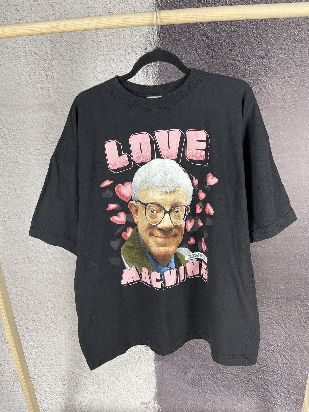 Band Tees Vintage 90s Coronation Street tee Black Love Nachine TV 1995 Size US XL / EU 56 / 4 - 2 Thumbnail