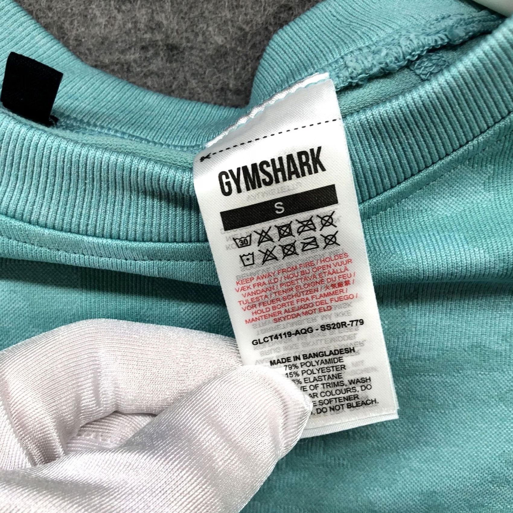 Gymshark Gymshark Womens S Blue Long Sleeve Active Shirt Thumbholes Cut Out Back Size S / US 4 / IT 40 - 4 Thumbnail