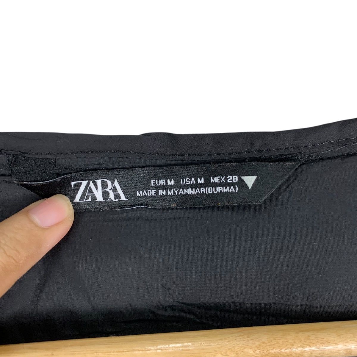 Zara ZARA COLLECTION Quilted Classic Puffer Cropped Top Jacket Size M / US 6-8 / IT 42-44 - 7 Thumbnail