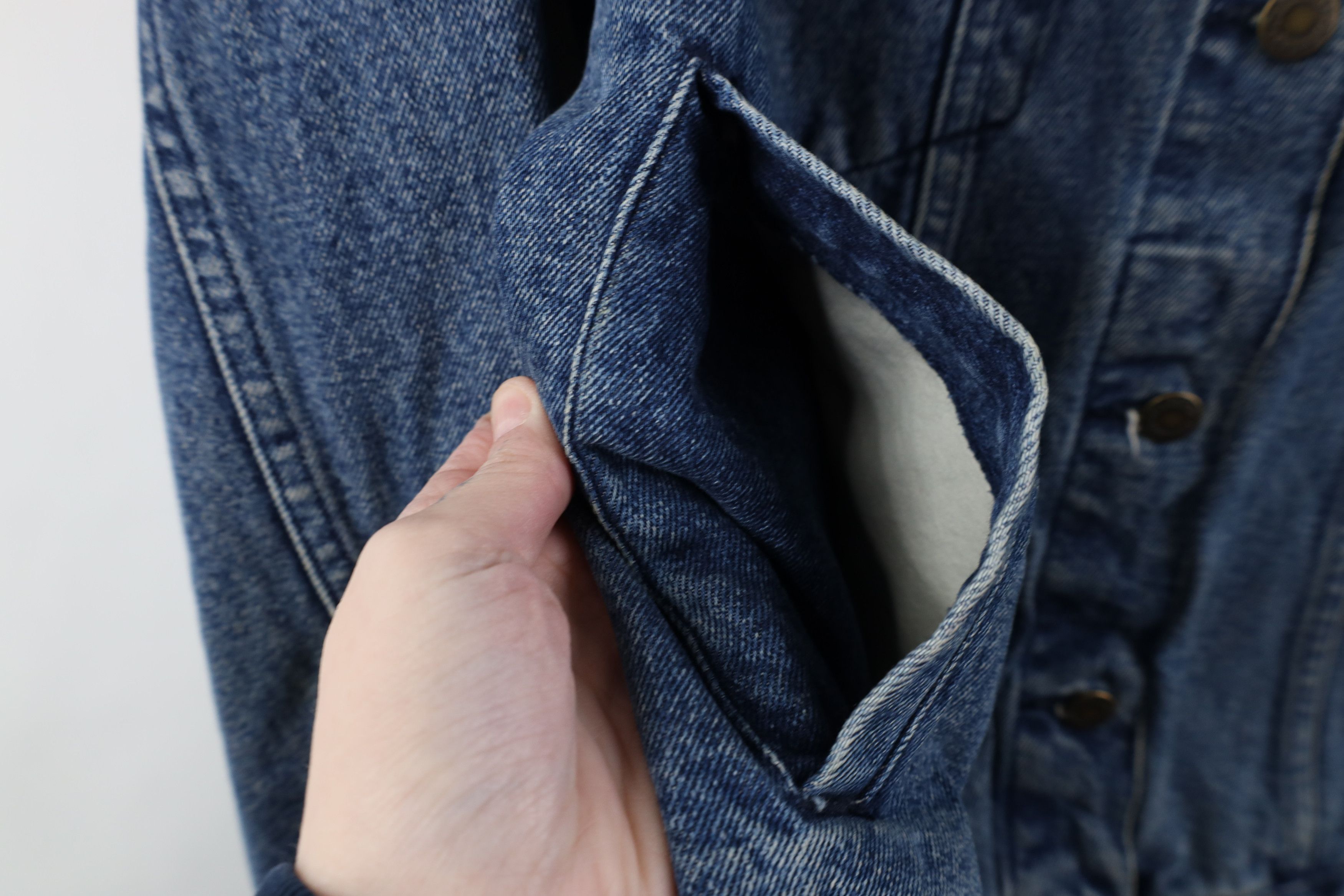 Cabelas Vintage 90s Cabelas Denim Jean Trucker Jacket Blue Cotton Size L / US 10 / IT 46 - 6 Thumbnail