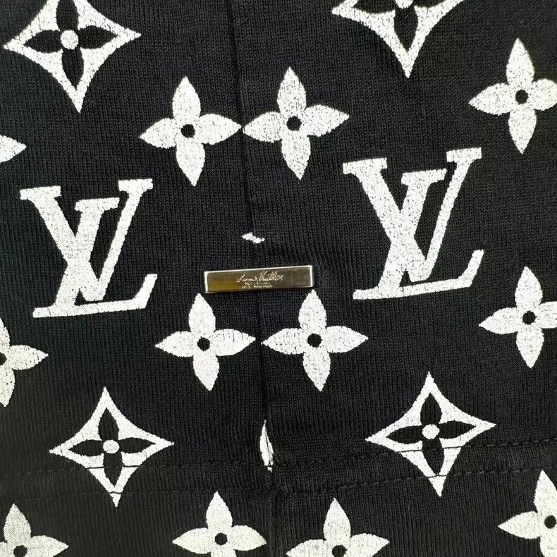 Louis Vuitton Louis Vuitton Black Short Sleeve Gradient TShirt-2506 Size US M / EU 48-50 / 2 - 4 Thumbnail