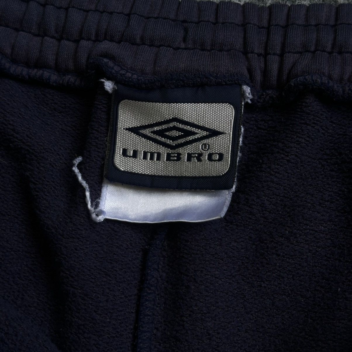 Umbro VTG Umbro Joggers Size L Trashed Sun Fades Y2K 00s USA Hype Size US 36 / EU 52 - 5 Thumbnail