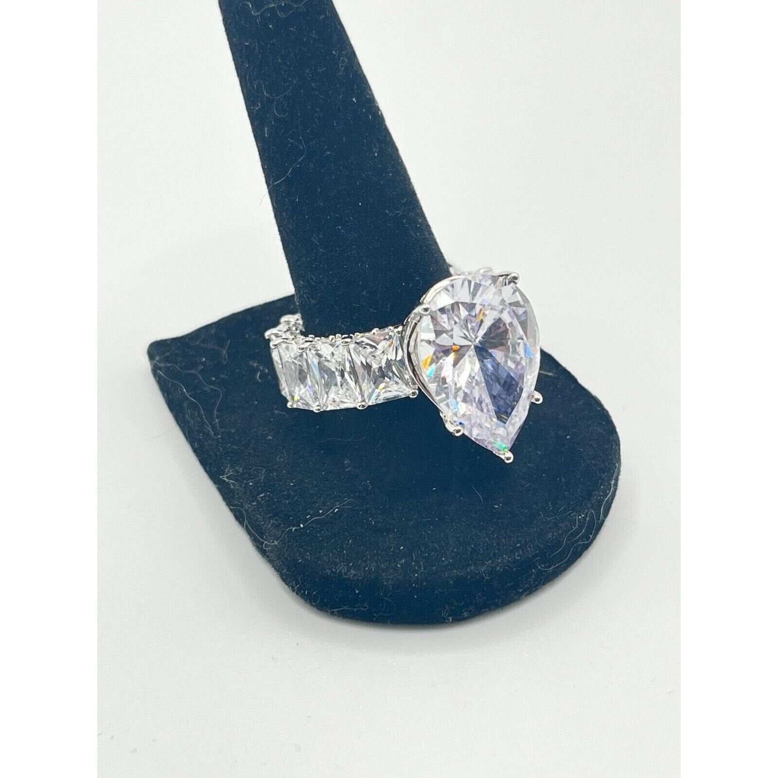The Unbranded Brand Princess Cut Quartz Diamond Baguette Silver Ring Size 8 15G Size ONE SIZE - 7 Thumbnail