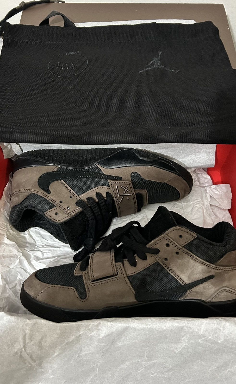 Travis Scott Travis Scott x Jordan Jumpman Jack TR Dark Mocha Uk7.5 Size US 7.5 / EU 40-41 - 2 Thumbnail