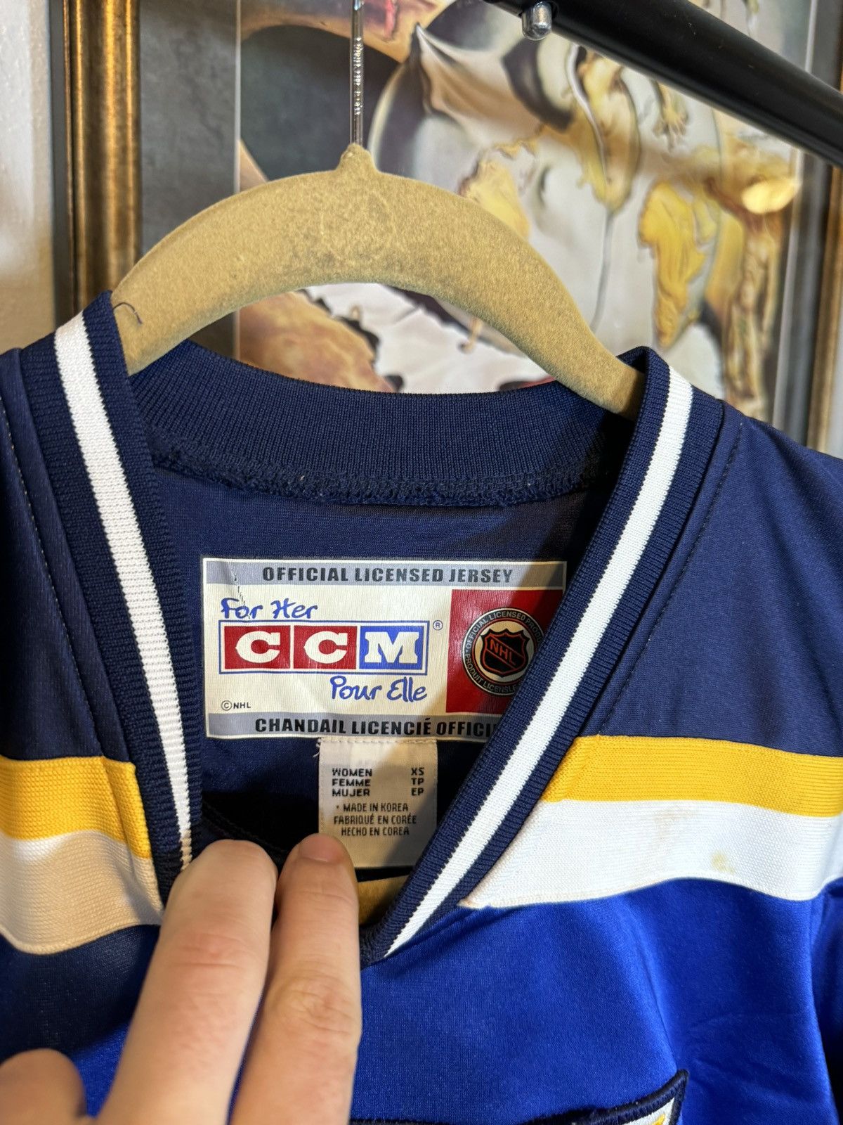 Ccm Women’s St Louis Blues CCM Hockey Jersey Sz XS Size XS / US 0-2 / IT 36-38 - 4 Thumbnail