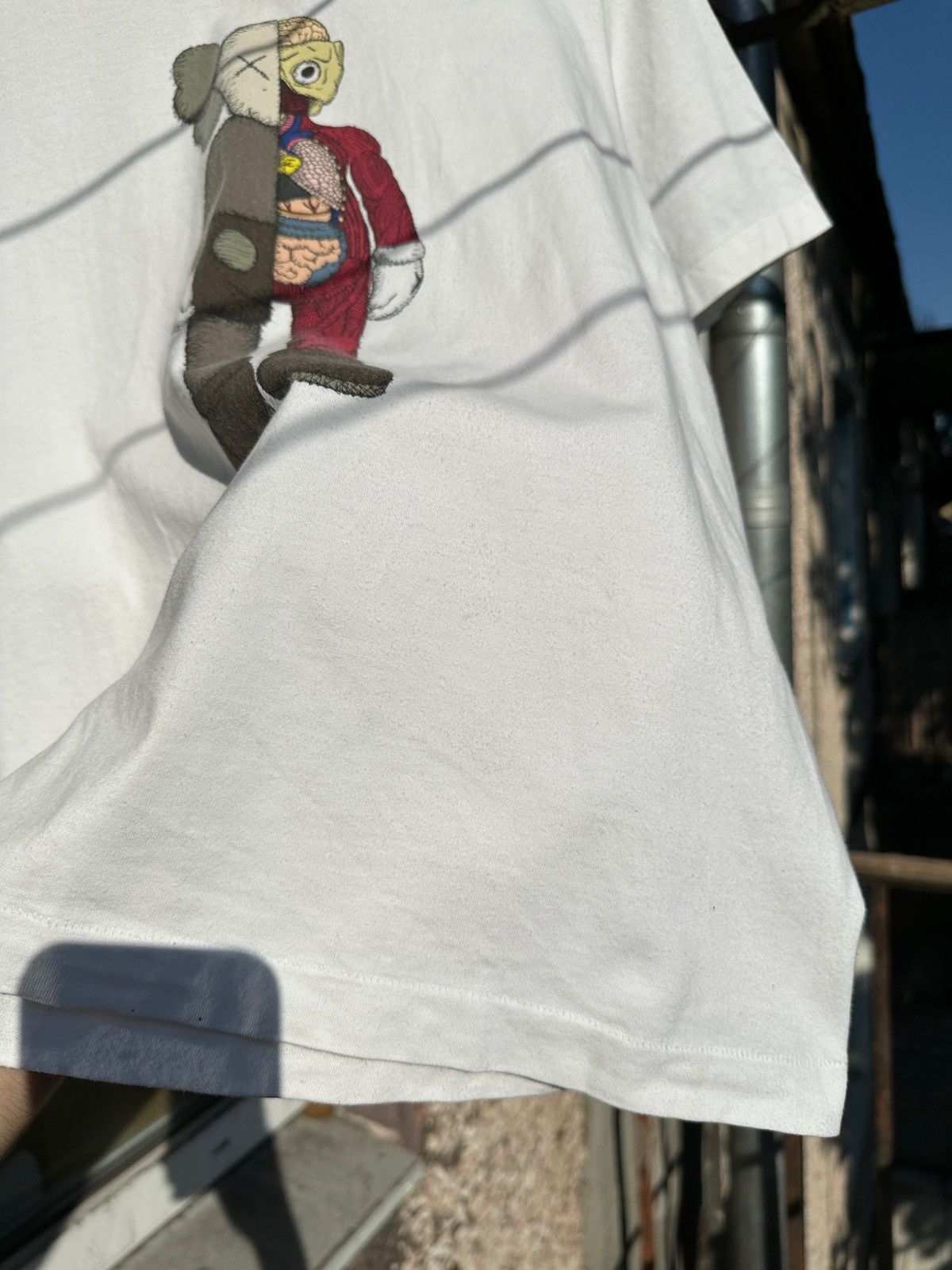 Kaws × Uniqlo Vintage Uniqlo x Kaws x Sesame Street White T-Shirt Size US M / EU 48-50 / 2 - 15 Thumbnail