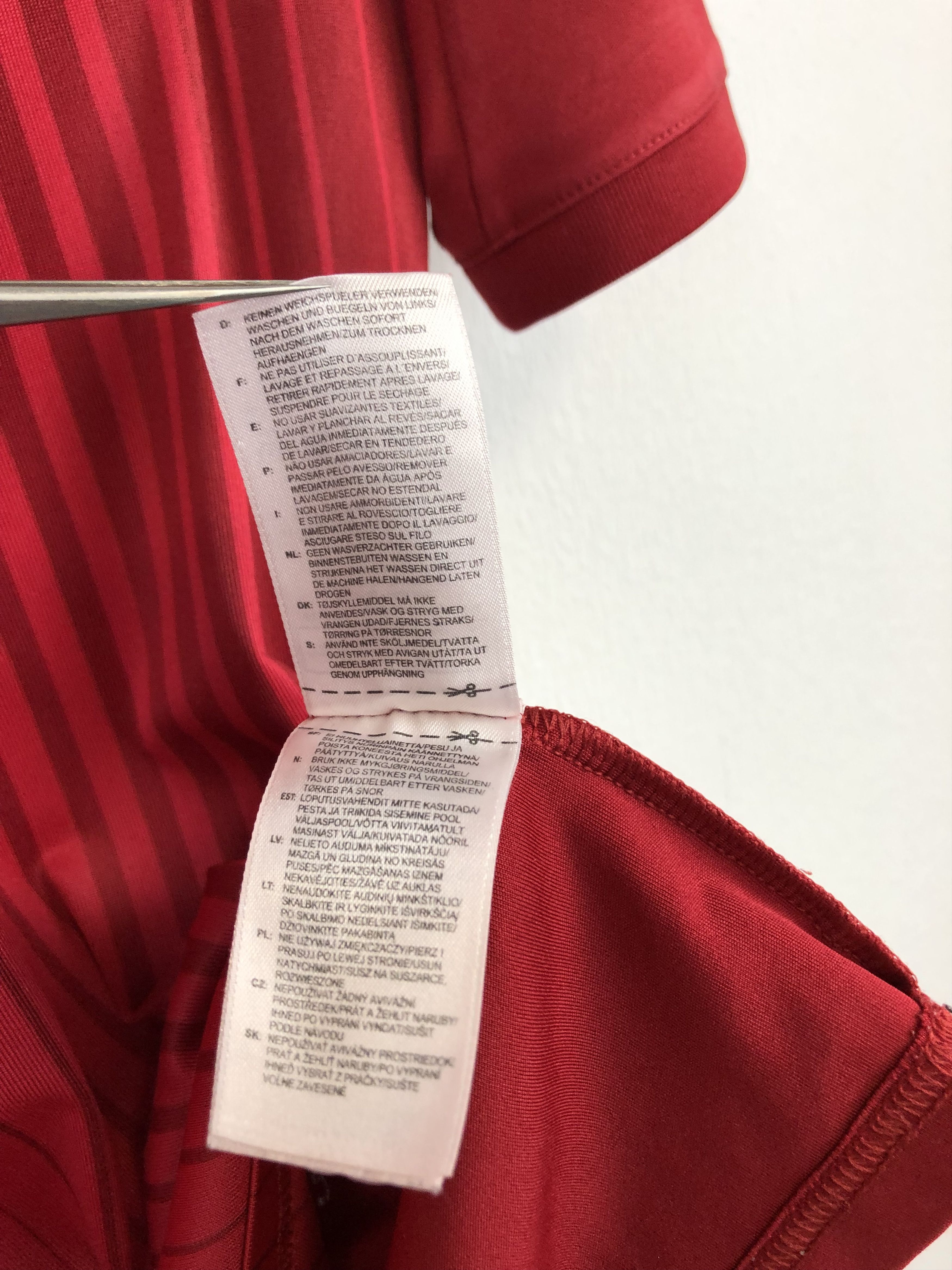 Adidas Spain Home football shirt 2014 Soccer Adidas Jersey Rare Size US S / EU 44-46 / 1 - 6 Thumbnail
