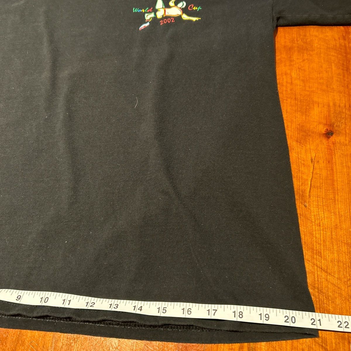 Other Vintage 2002 World Cup Korea Japan Black Tee Size US L / EU 52-54 / 3 - 4 Thumbnail