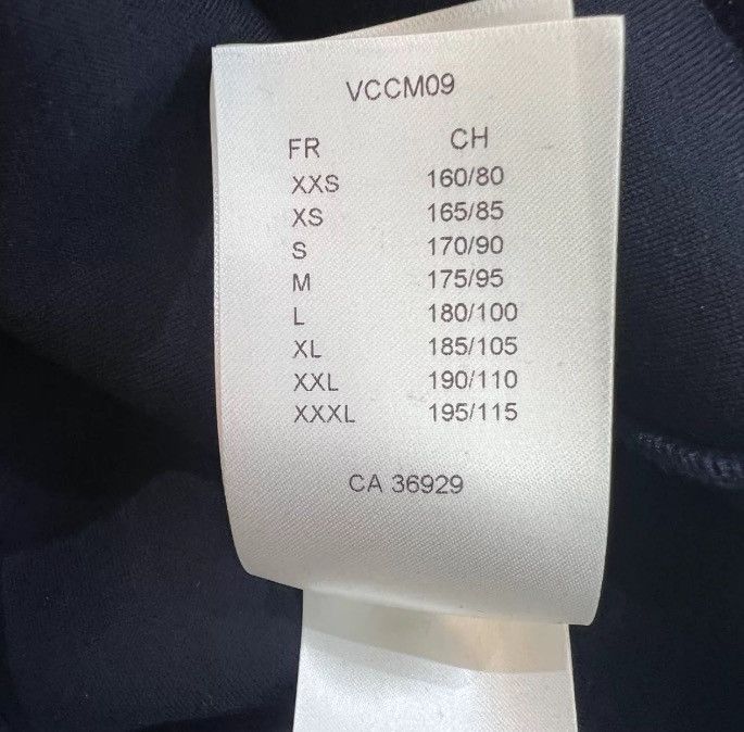 Louis Vuitton LOUIS VUITTON LV Sleeve Hoodie2412-Nextarrow Size US L / EU 52-54 / 3 - 5 Thumbnail