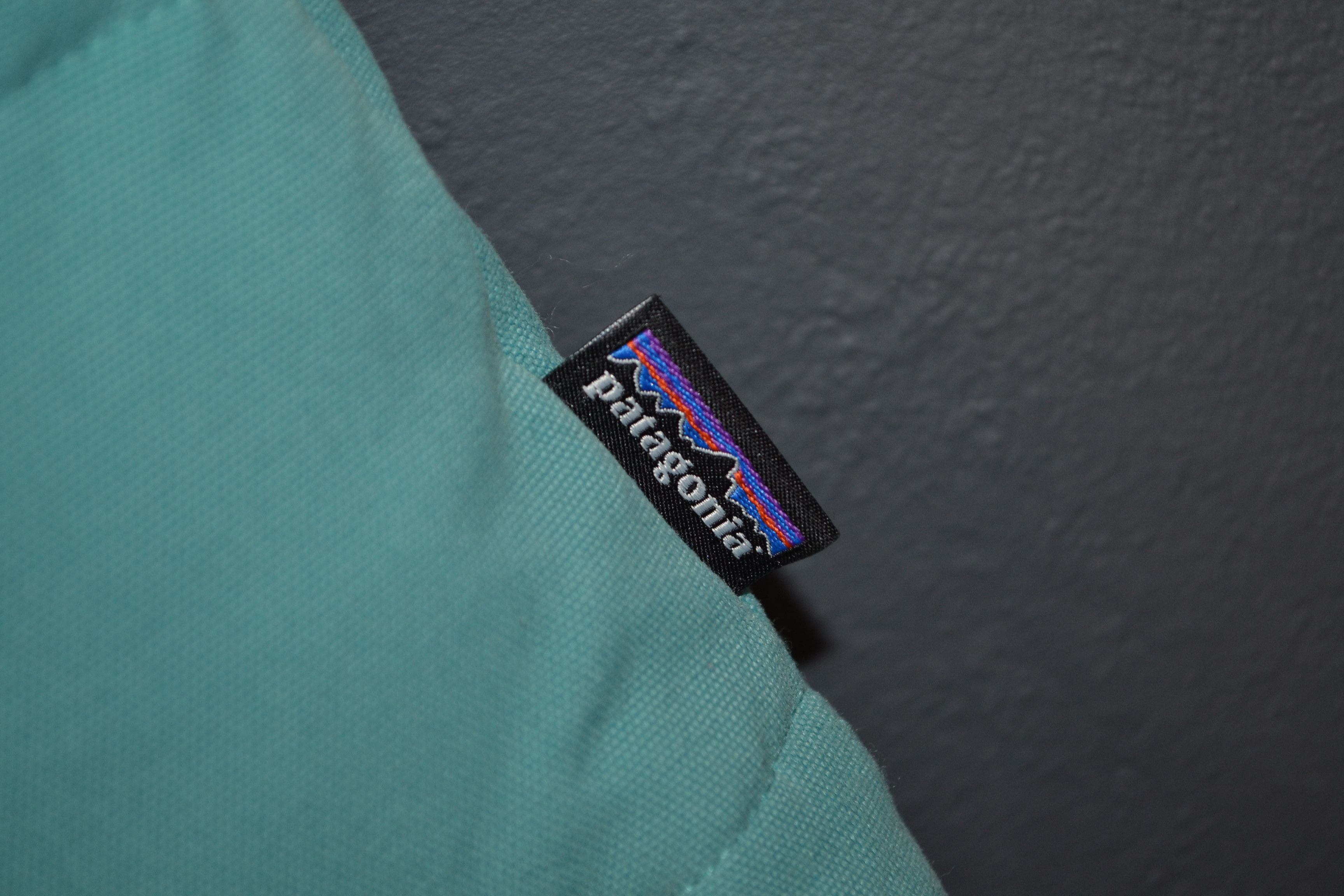 Patagonia Patagonia XS Teal Khaki Bivy Mushroom Lining Down Vest Size XS / US 0-2 / IT 36-38 - 9 Thumbnail