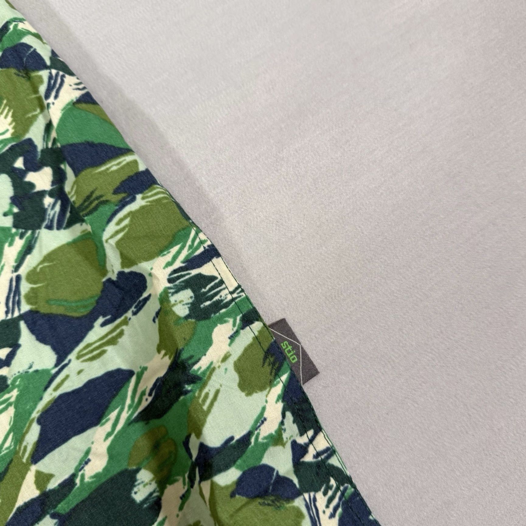 Vintage Stio Shirt Mens Large Green Button Up Curtis Camp Camo Stretch Outdoor Pocket Size US L / EU 52-54 / 3 - 5 Thumbnail