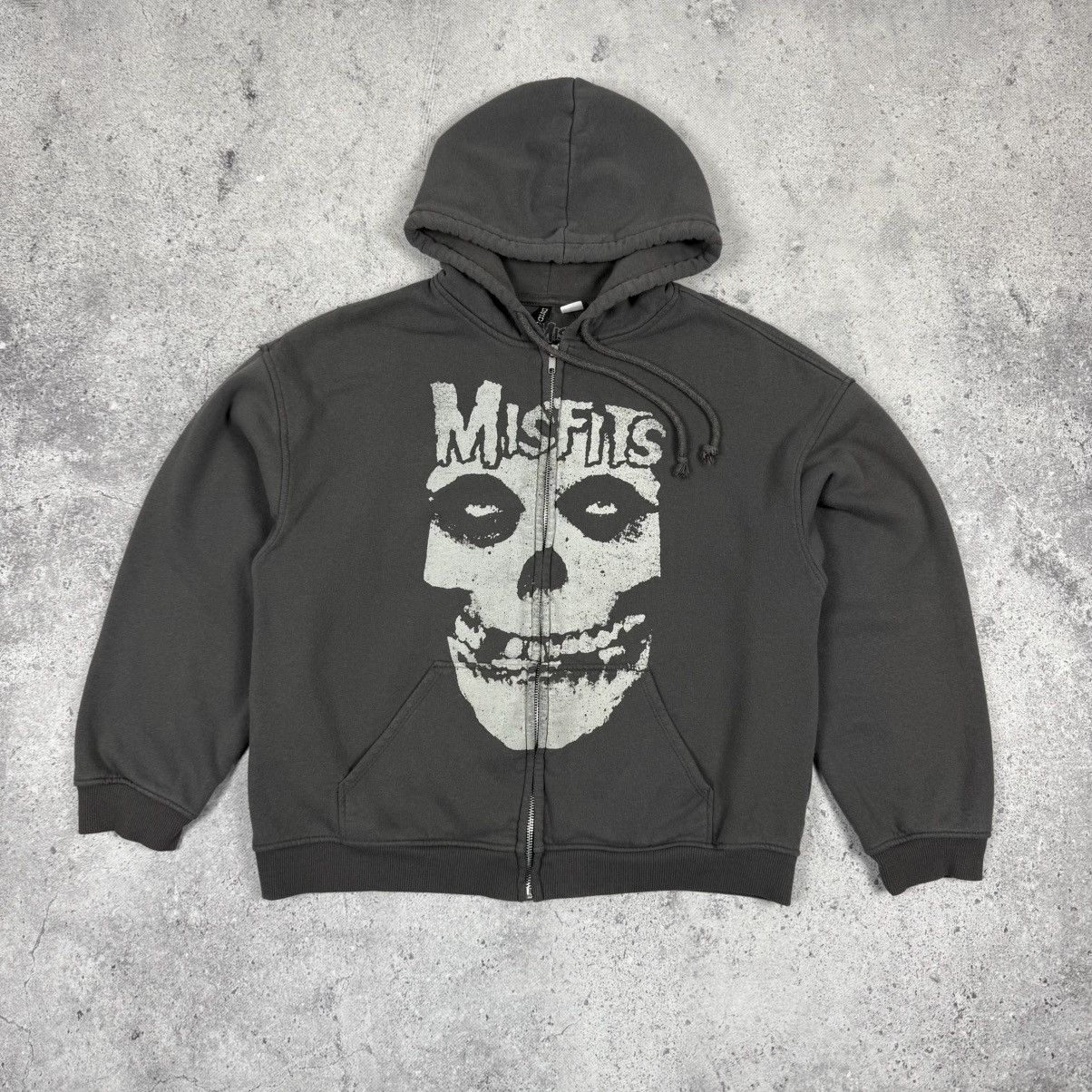 H&M × Misfits Misfits Big Skull Band Zip Hoodie H&M Size US S / EU 44-46 / 1 - 1 Thumbnail