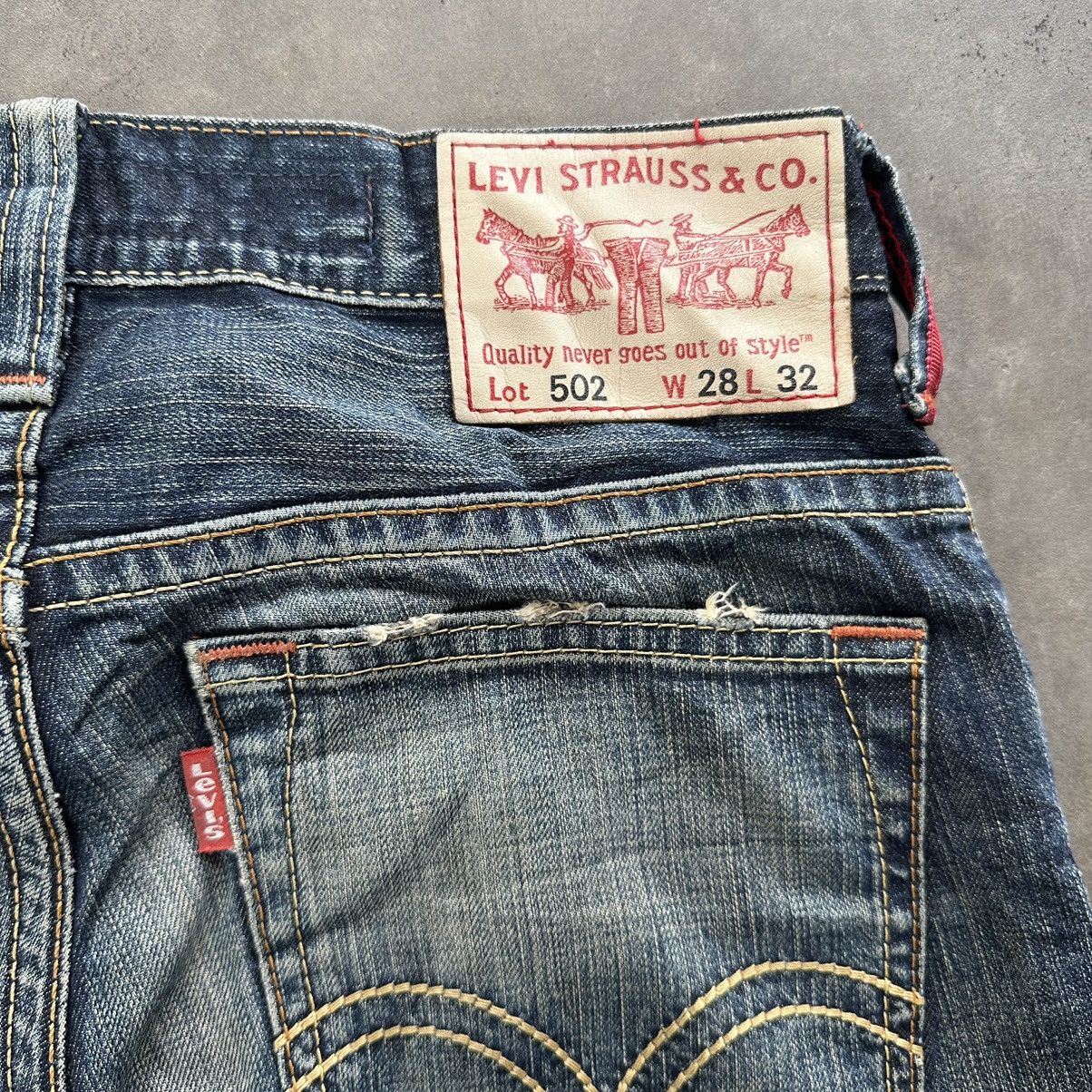 Japanese Brand Vintage Levi’s 502 Distressed Faded Denim Jean Pant Size US 29 - 12 Thumbnail