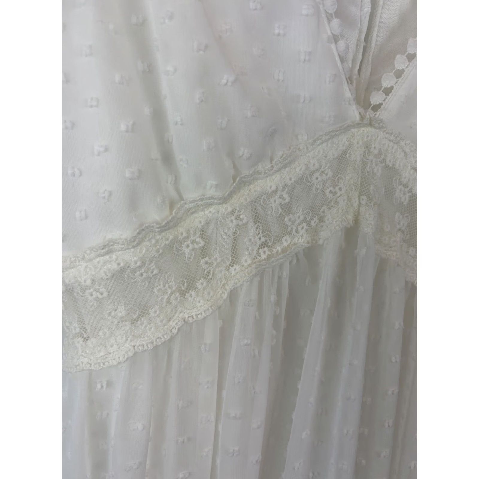 Vintage Tiered Maxi Dress Womens Small White Swiss Dot Off the Shoulder Puff Sleeve Milkmaid Boho Festival Sundress Maxi Dress Women White Size S / US 4 / IT 40 - 5 Thumbnail