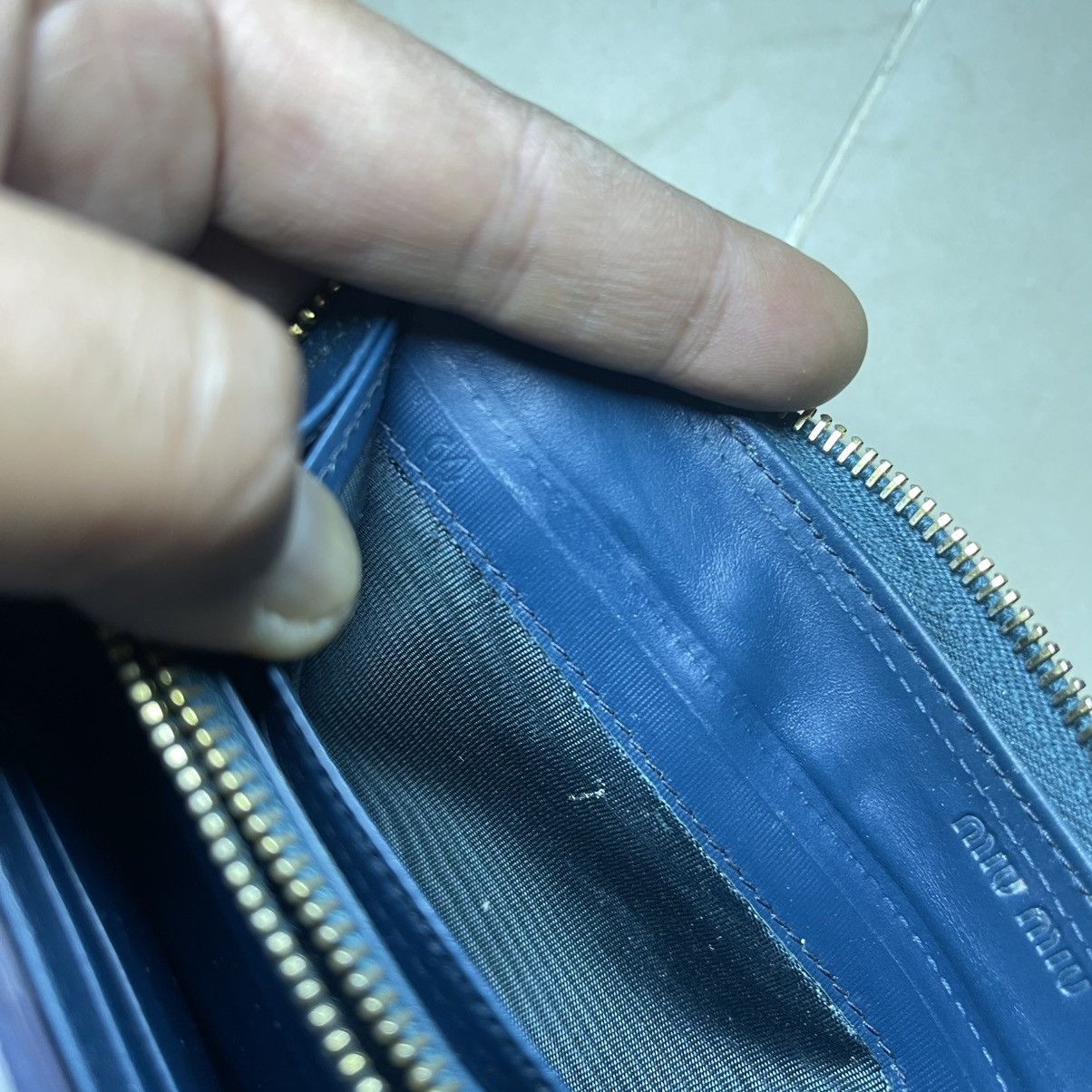 Miu Miu Miu Miu Blue Croc Embossed Leather Zip Around Wallet Size ONE SIZE - 15 Thumbnail