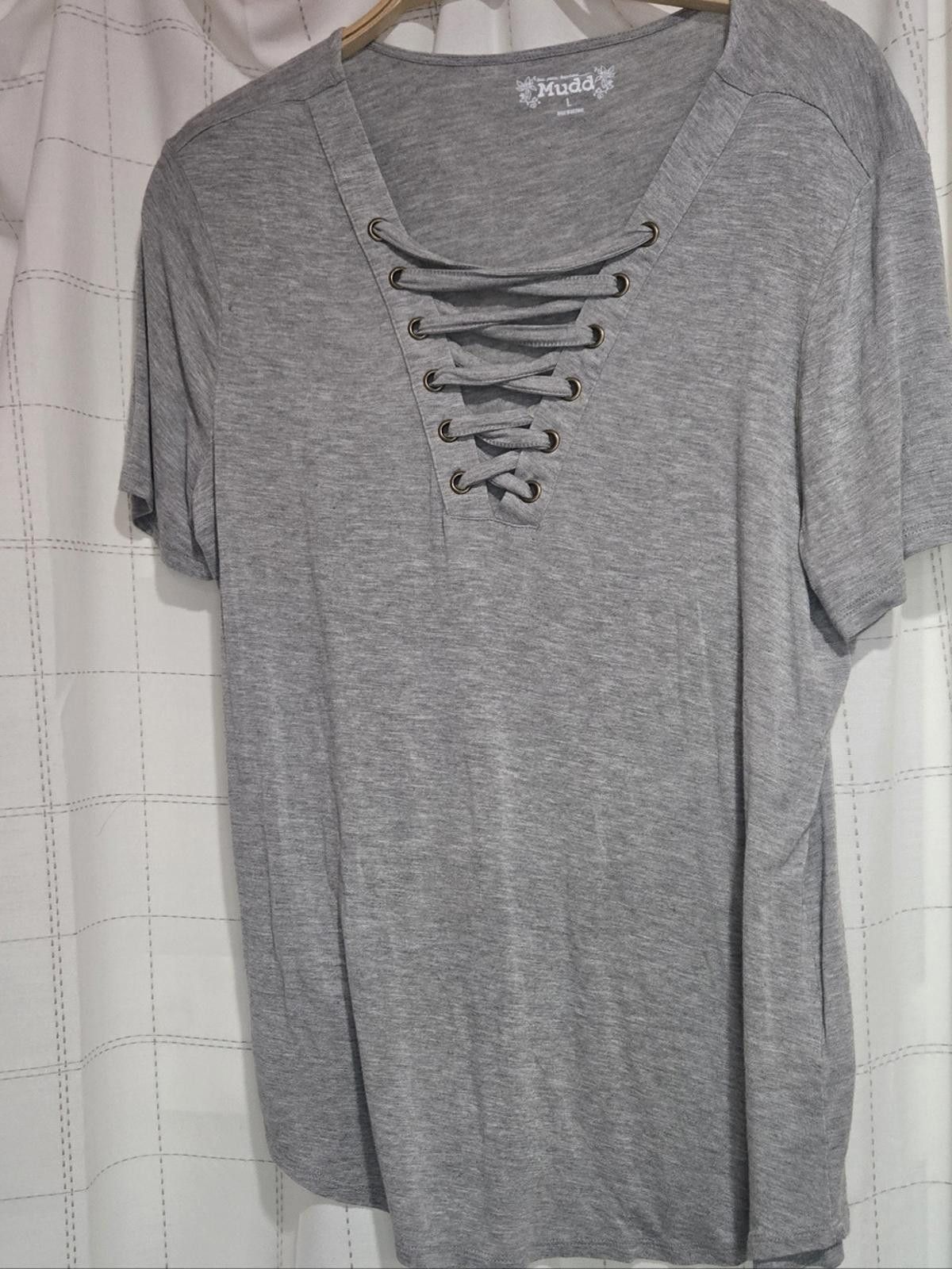 Steve Madden Mudd Slouchy Tee Size L / US 10 / IT 46 - 1 Thumbnail