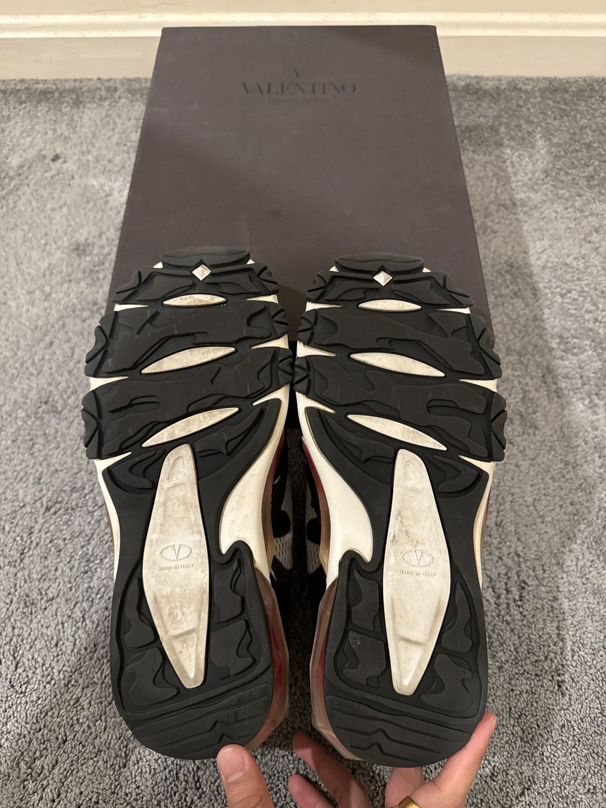 Valentino Valentino Bounce Sneakers Size US 8.5 / EU 41-42 - 6 Thumbnail