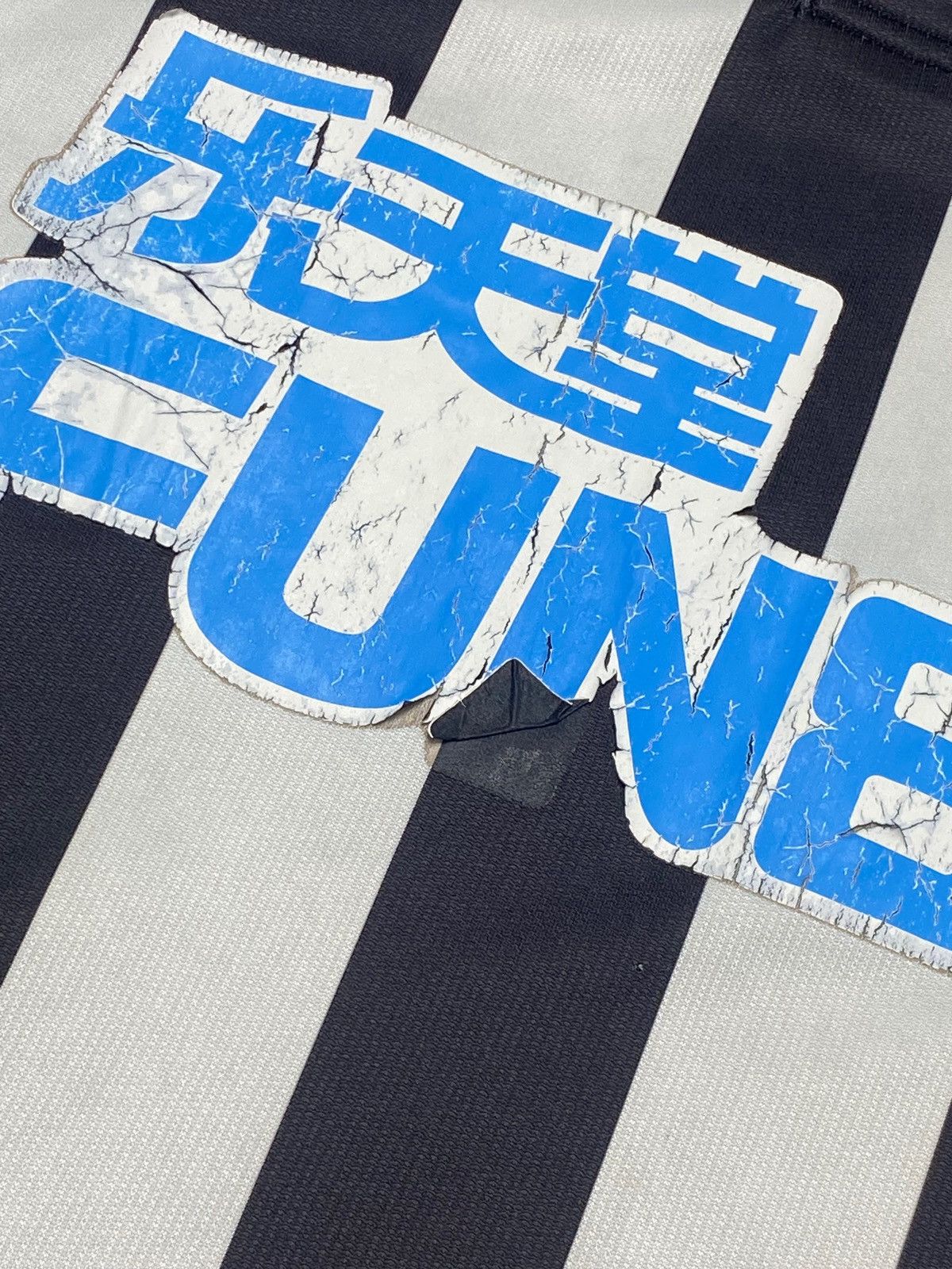 Puma Vintage PUMA NEW CASTLE UNITED Striped Football Jersey Bloke Size US XL / EU 56 / 4 - 10 Thumbnail