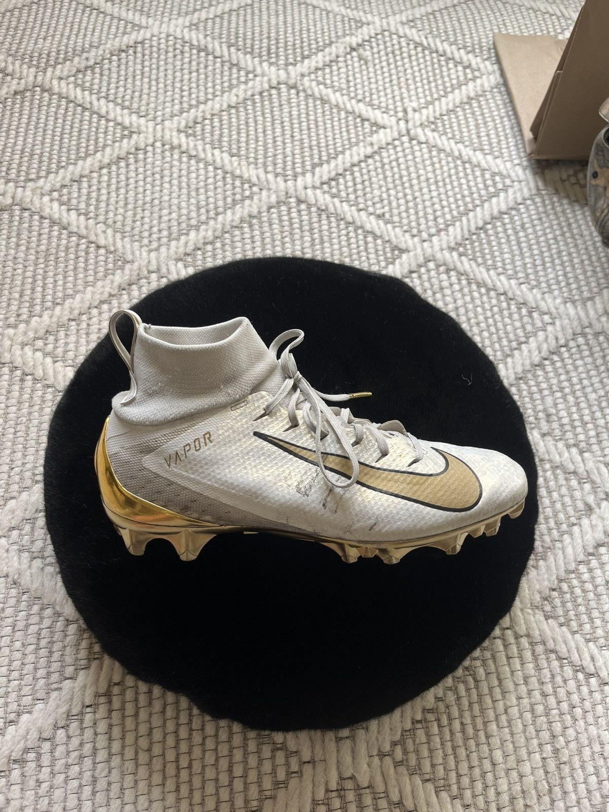 Nike Nike Vapor Untouchable 3 Elite Gold/White Size US 9 / EU 42 - 6 Thumbnail