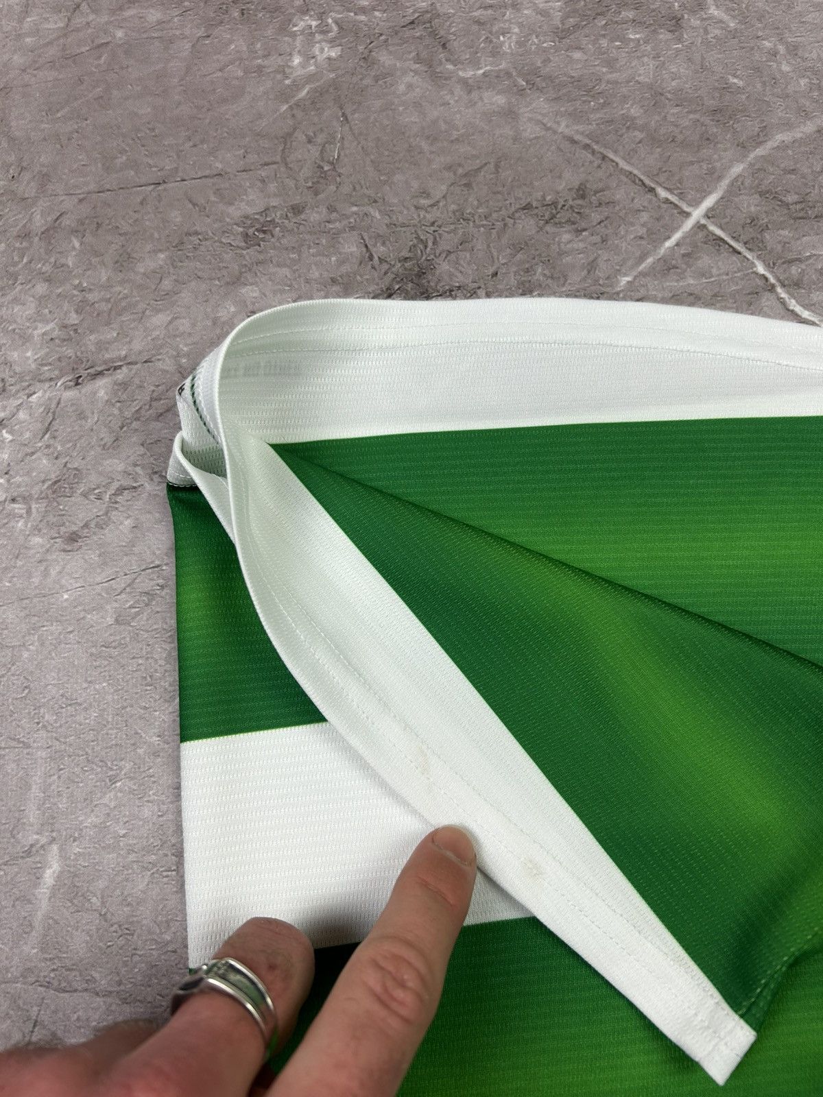 New Balance New Balance Celtic Football Jersey 2016 2017 soccer shirt Size US M / EU 48-50 / 2 - 12 Thumbnail