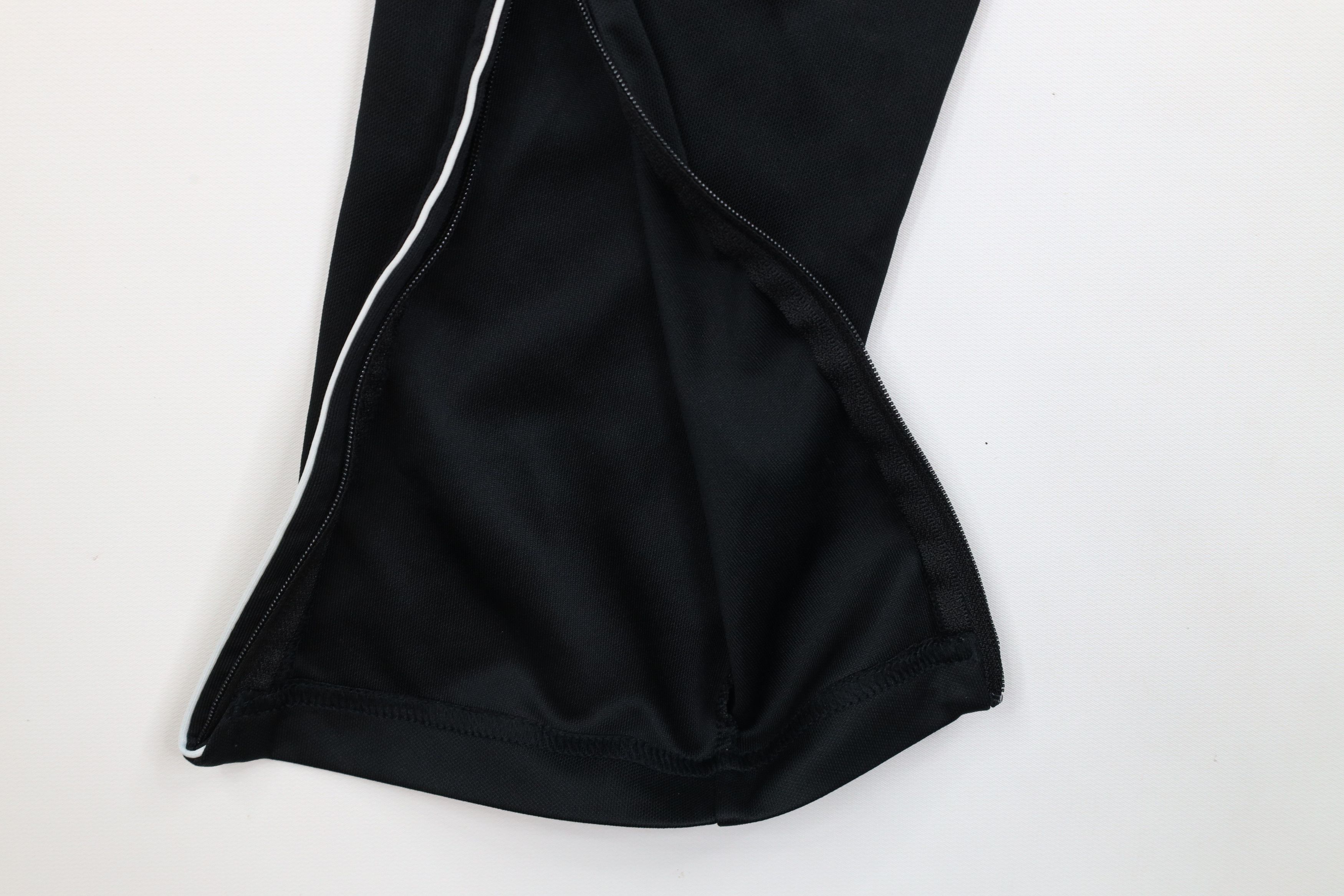 Adidas × Vintage Vintage Adidas Tapered Leg Warm Up Soccer Pants Black Size US 34 / EU 50 - 5 Thumbnail