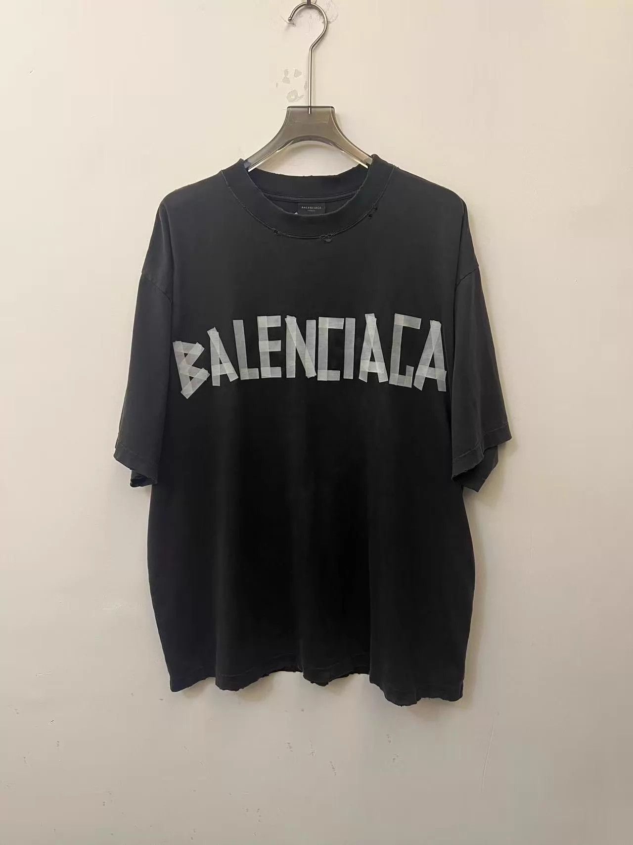 Balenciaga Balenciaga Logo Crew Dropped SS Tee Men Black XL Size US XL / EU 56 / 4 - 1 Thumbnail