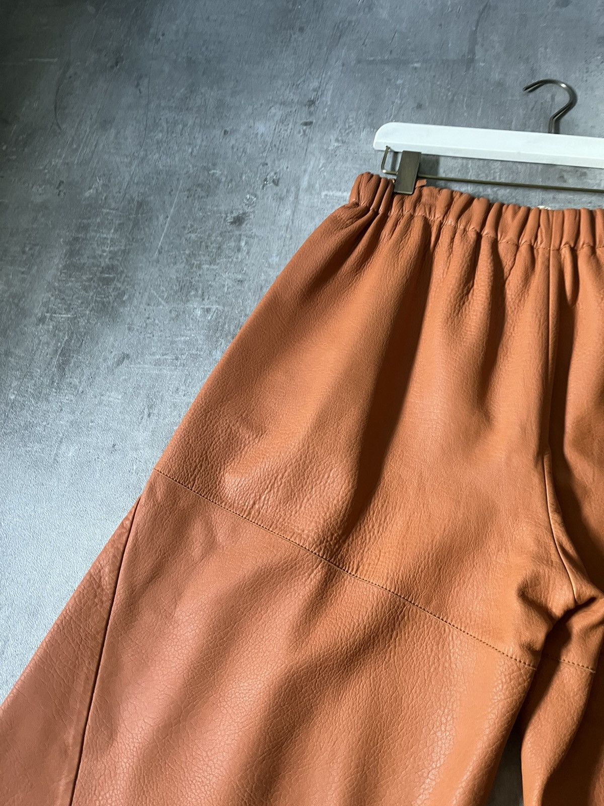 Loewe Loewe leather cropped pants orange rare Size US 30 / EU 46 - 8 Thumbnail