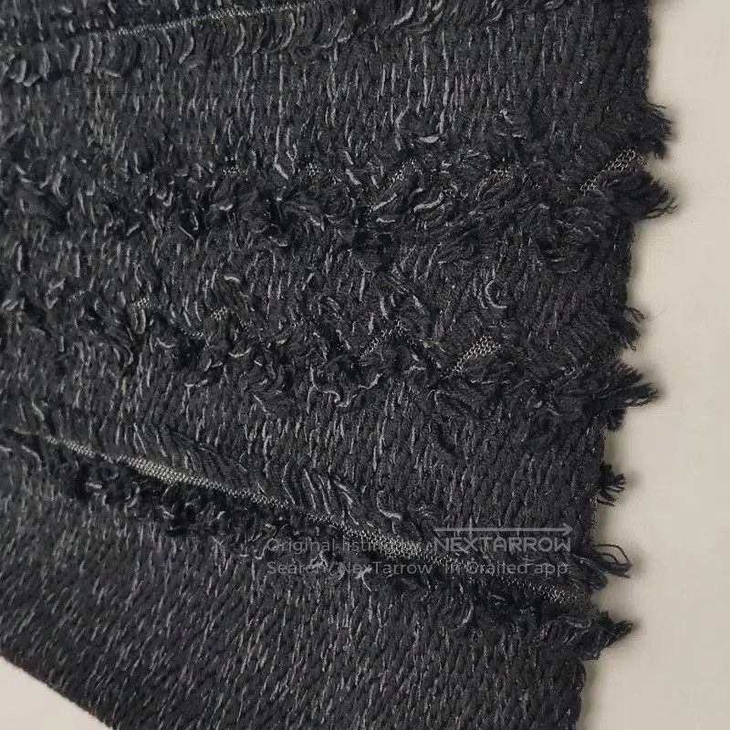 Louis Vuitton Louis Vuitton Black Wool Blend Midi Skirt. Size US 27 - 6 Thumbnail