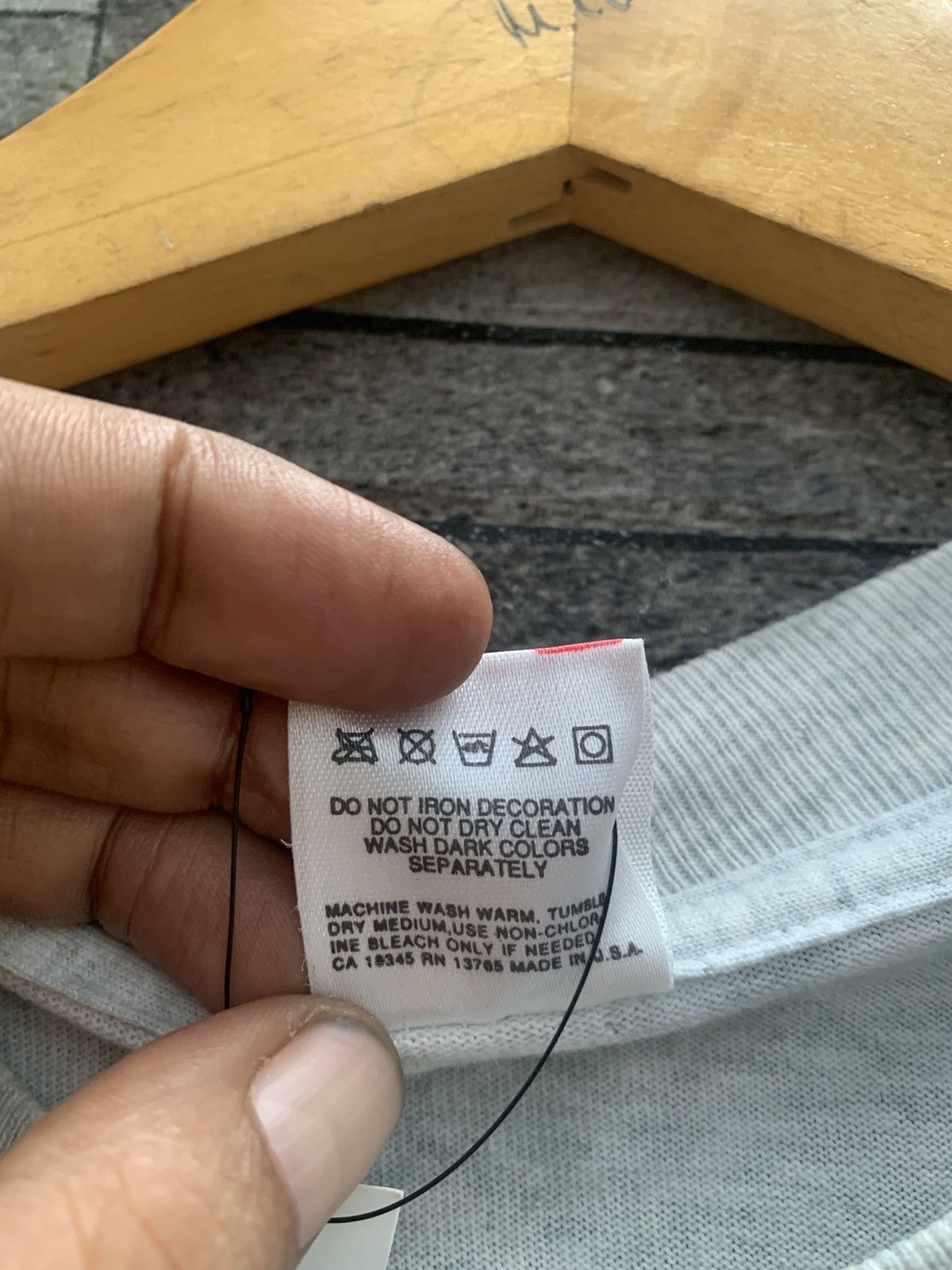 Fruit Of The Loom Vintage 1993 McKinley Explorer Size US L / EU 52-54 / 3 - 6 Thumbnail