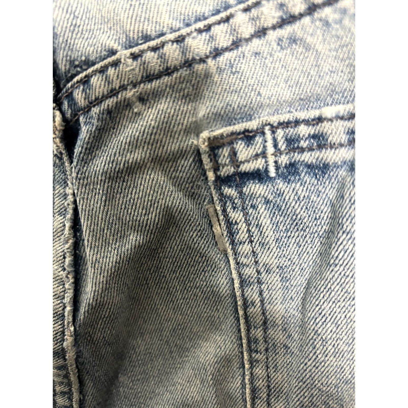 Levi's VINTAGE Levi's Silvertab Jeans Light Wash Straight 34 Men's Denim 8/10 Distressed Pockets USA 2040 29in Inseam Size US 34 / EU 50 - 2 Thumbnail
