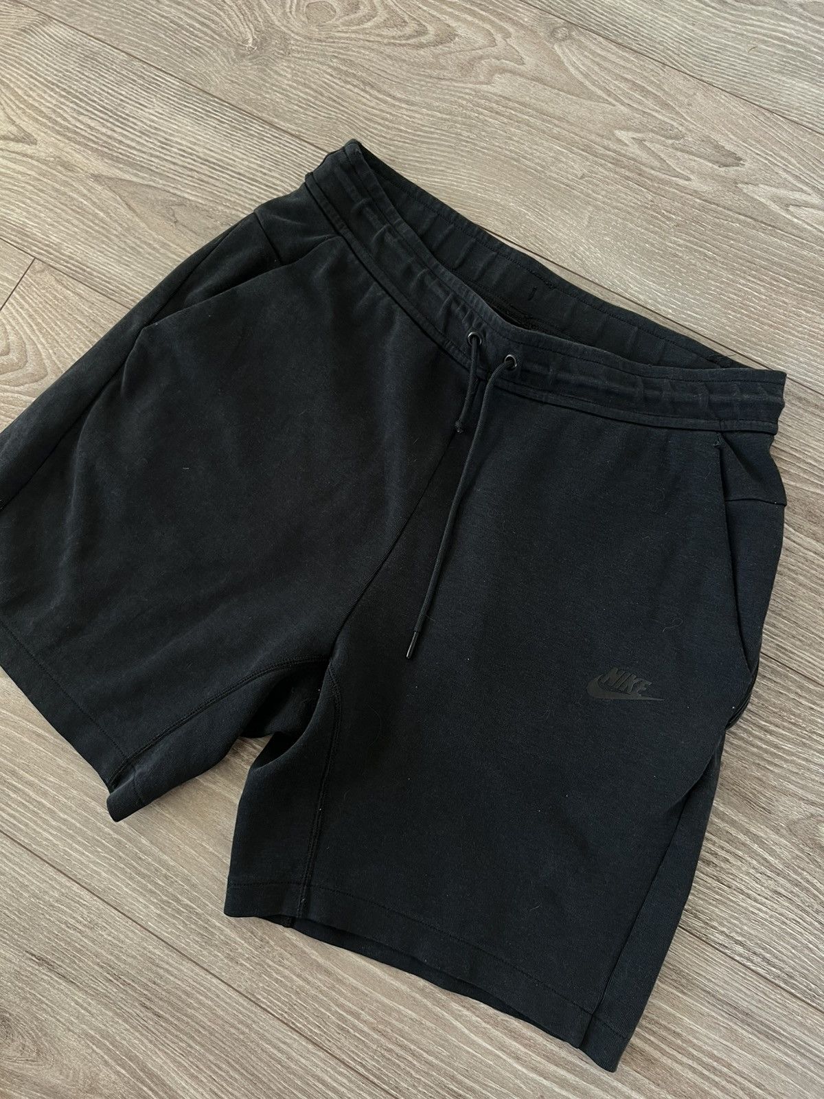 Nike Nike Tech Fleece Hype Drill Y2k Triple Black Swoosh Shorts Size US 32 / EU 48 - 8 Thumbnail