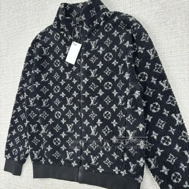 Other Louis Vuitton Winter Black Cotton Jacket for Men . Size US M / EU 48-50 / 2 - 2 Thumbnail