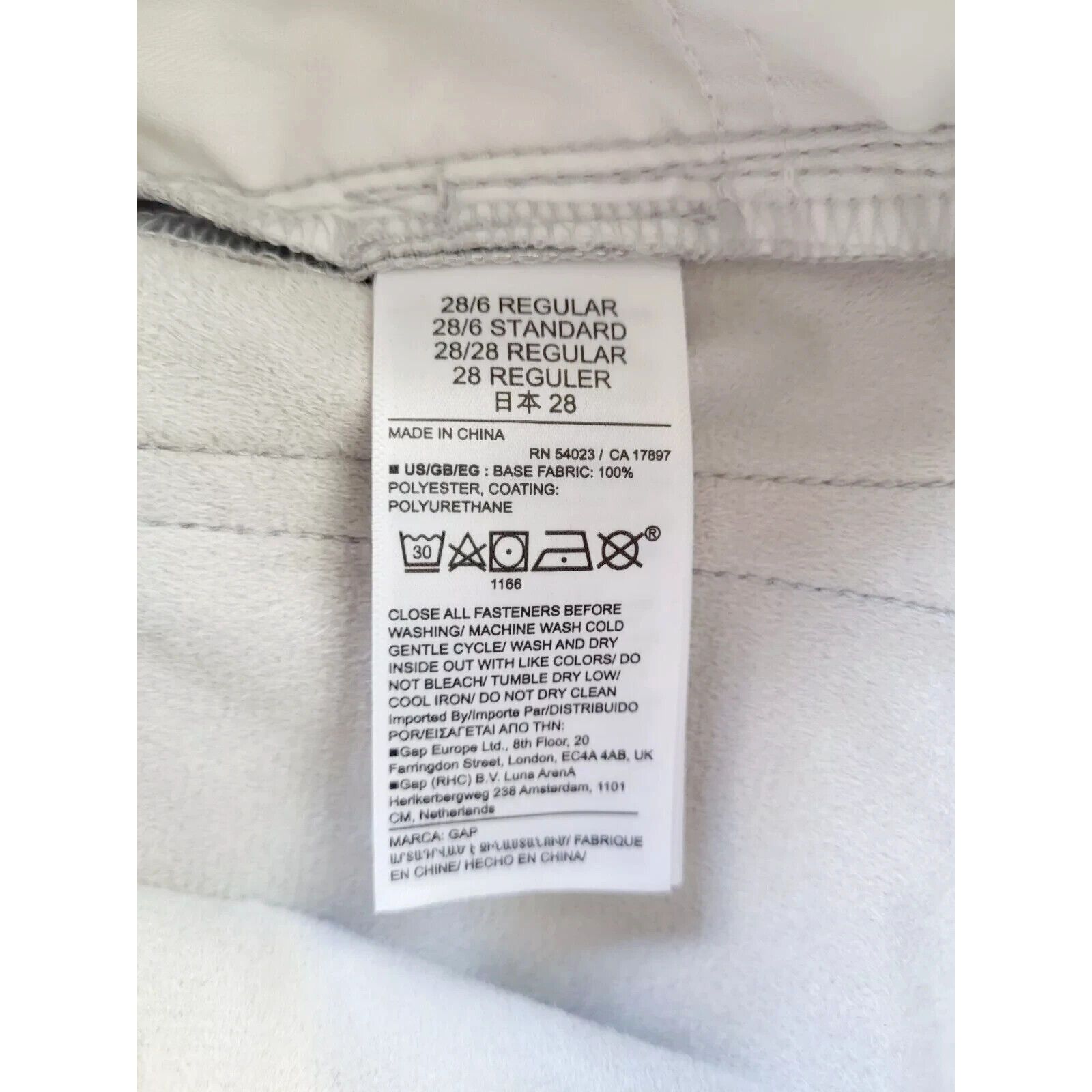 Gap NEW GAP Cheeky Straight Hi Rise Vegan Leather Jeans 28 $98 Size 28" / US 6 / IT 42 - 6 Thumbnail