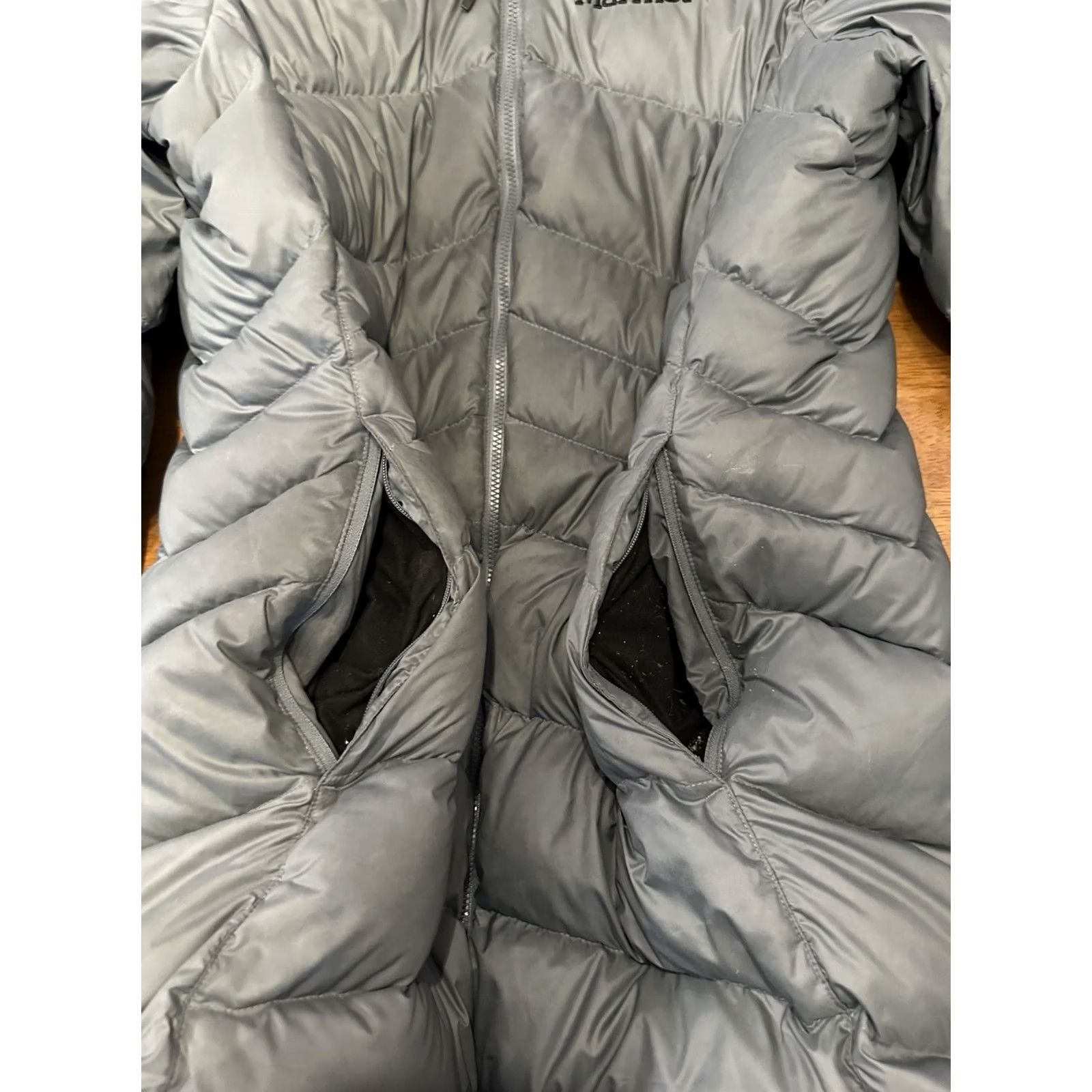 Marmot Marmot Women’s Parka Jacket Medium 700 Fill Down Insulated Coat Zip Hooded Pockets Gray Mens Womens Girls Boys Size M / US 6-8 / IT 42-44 - 2 Thumbnail