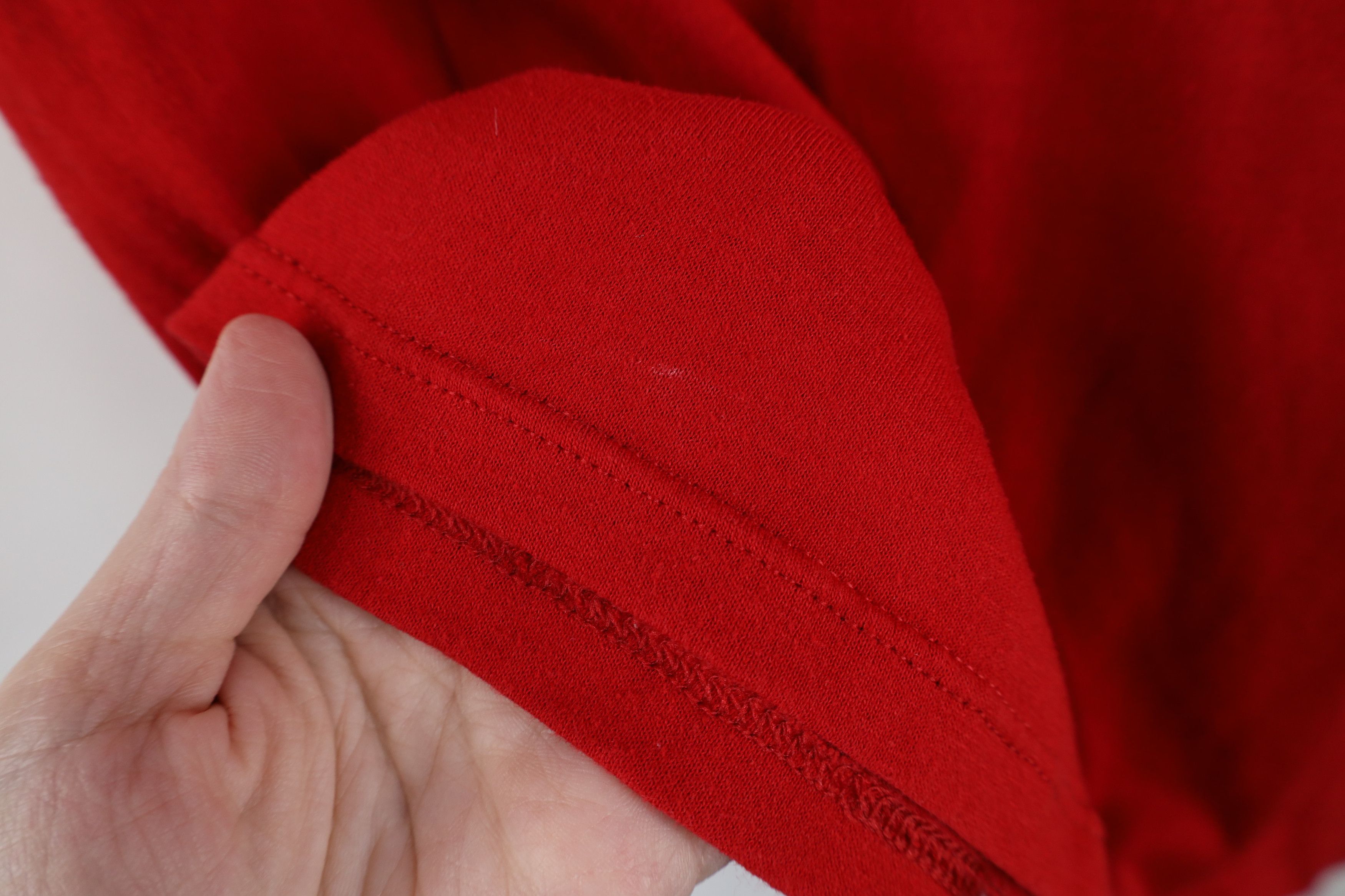 Vintage Vintage 90s Streetwear Blank Short Sleeve T-Shirt Red USA Size US L / EU 52-54 / 3 - 6 Thumbnail