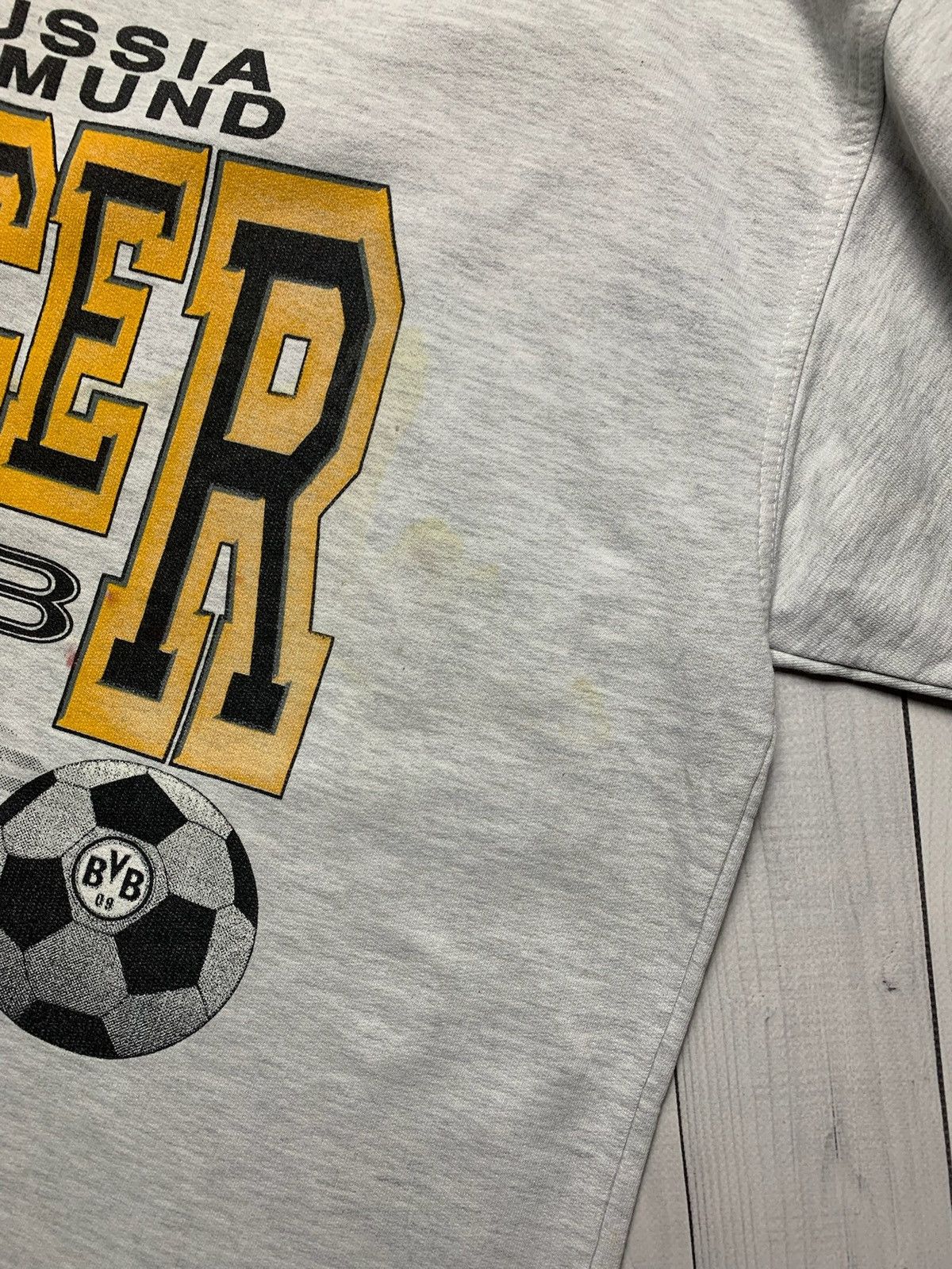 Vintage Vintage Soccer sweatshirt Borussia Dortmund soccer size L Size US L / EU 52-54 / 3 - 4 Thumbnail