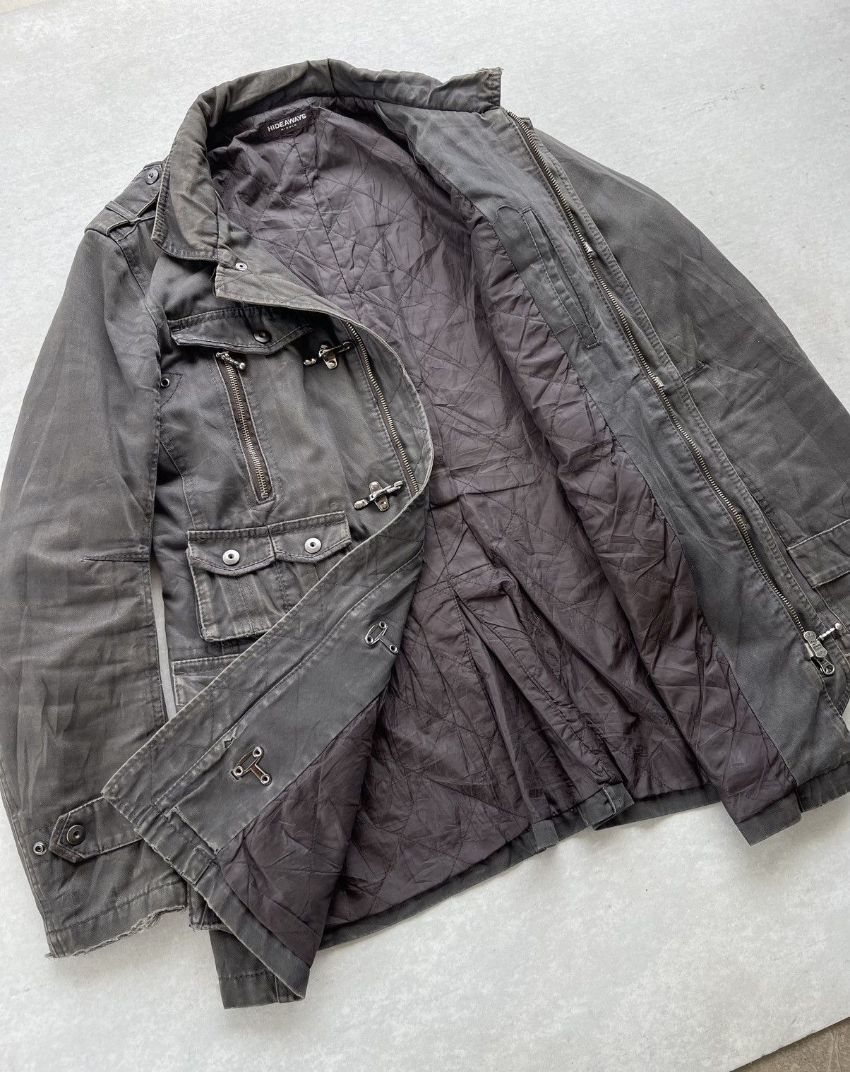 HIDEAWAYS NICOLE HIDEAWAYS MULTI-POCKET FIREMAN CLASP BONDAGE JACKET Size US M / EU 48-50 / 2 - 7 Thumbnail