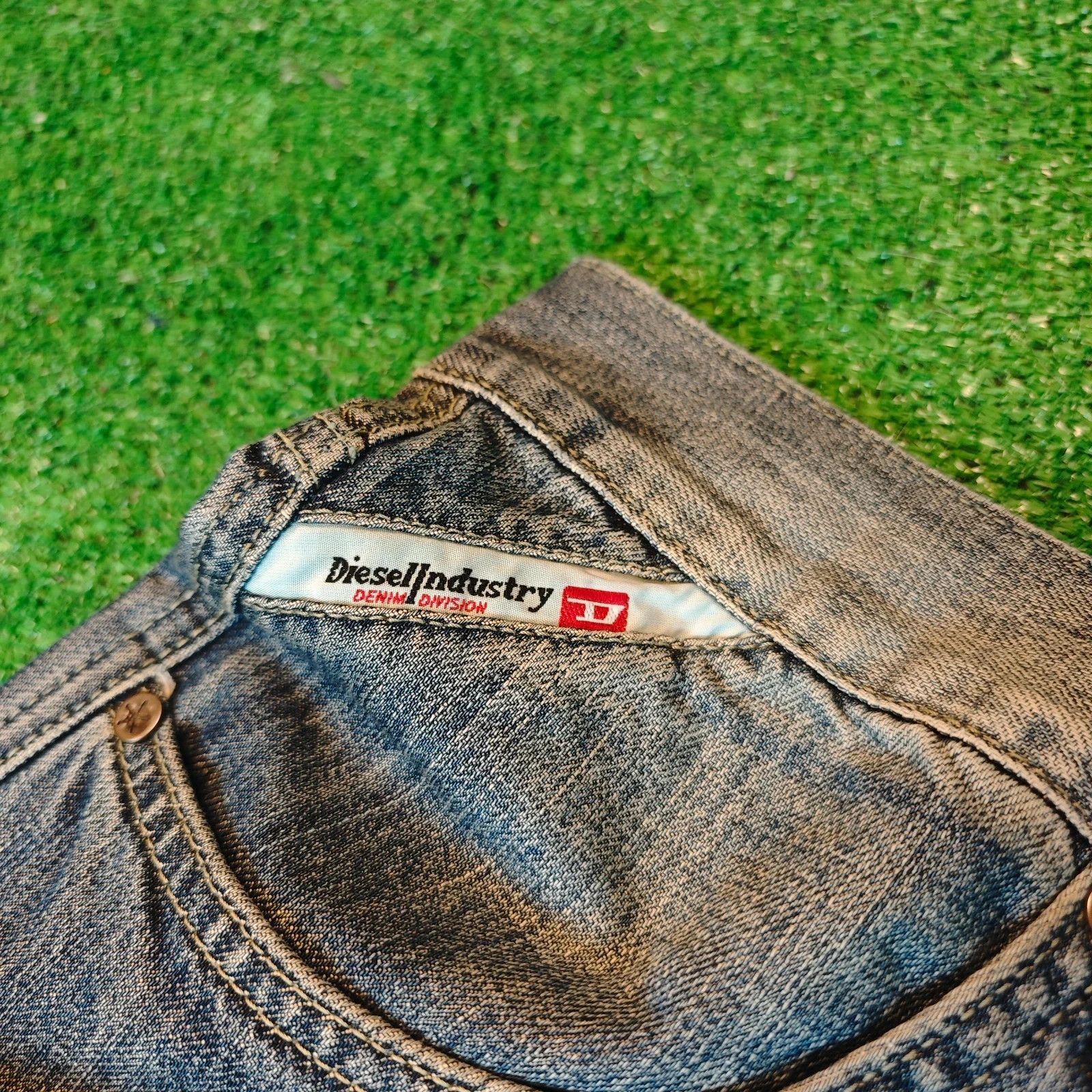 Diesel Vintage Diesel Jeans Mens 30 Blue straight classic Size US 30 / EU 46 - 12 Thumbnail