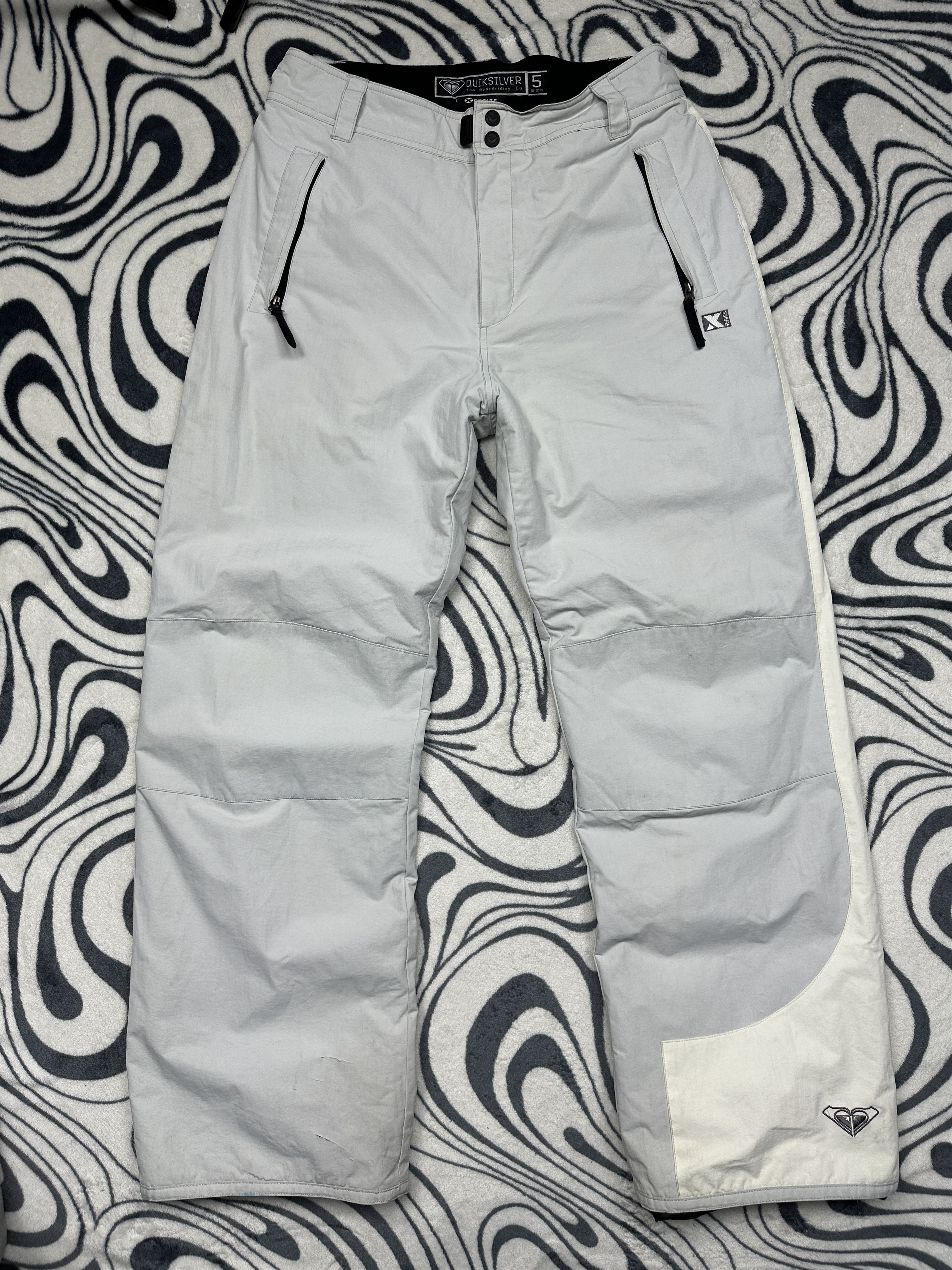 Quiksilver Quiksilver ROXY Womens Ski Snowboard Pants Size 34" / US 12 / IT 48 - 1 Thumbnail